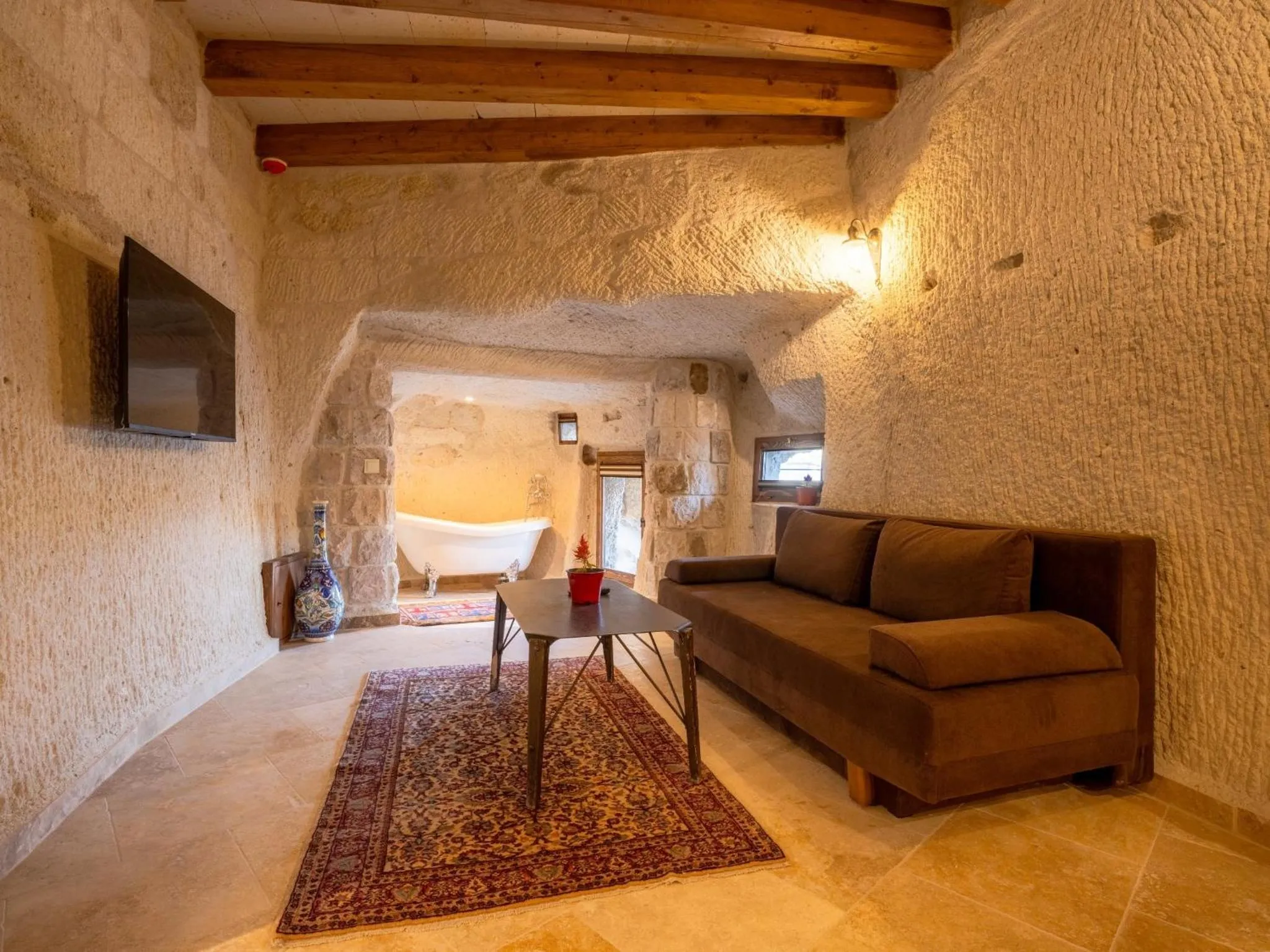 Living room in Tulip Cave Suites