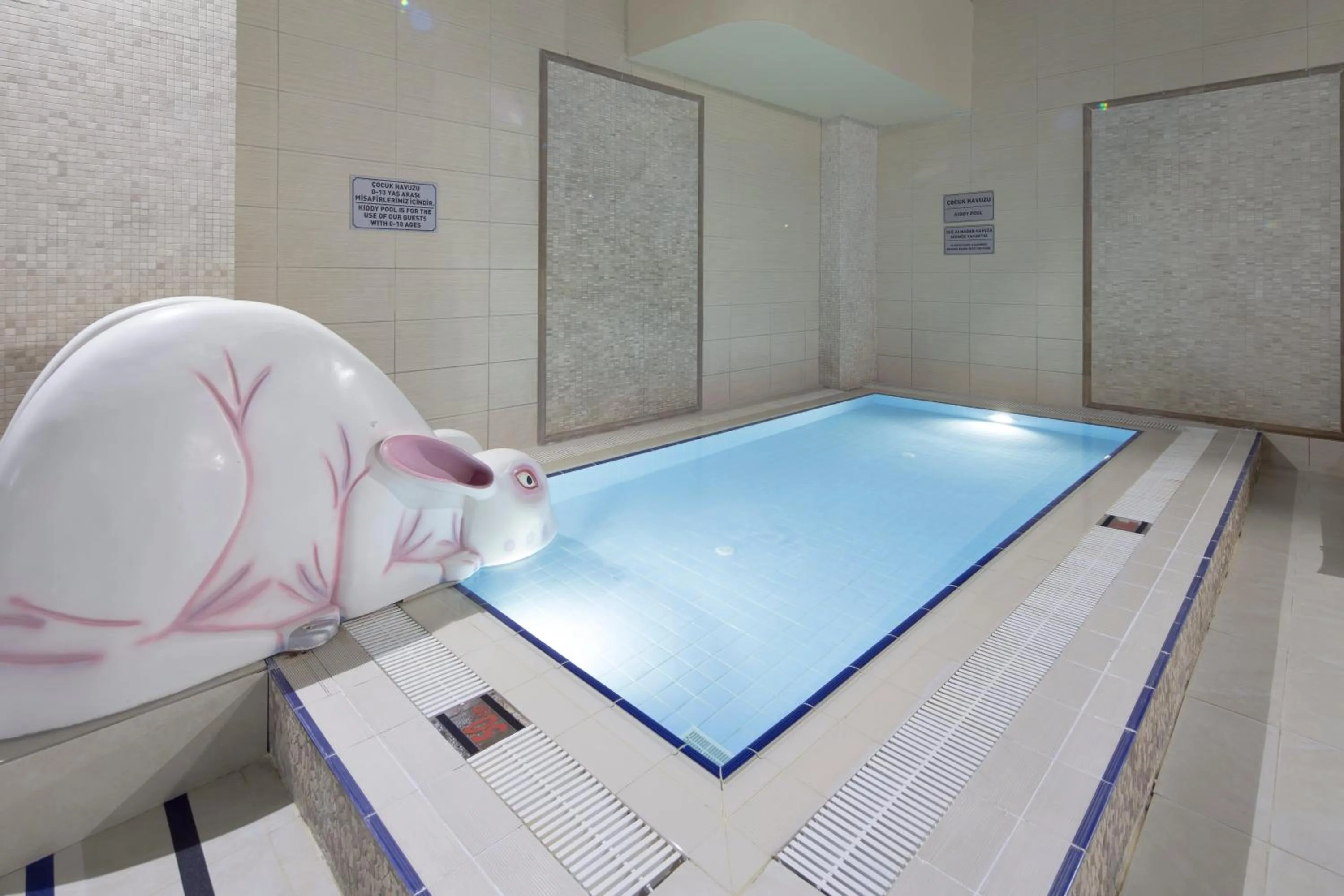 Swimming pool in Korel Thermal Resort