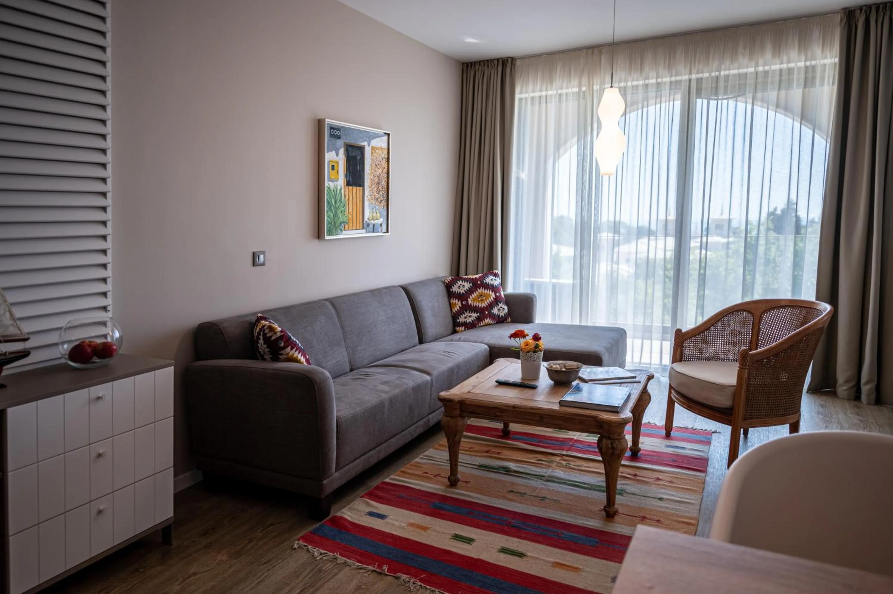 Romance Hotel and Family Suites