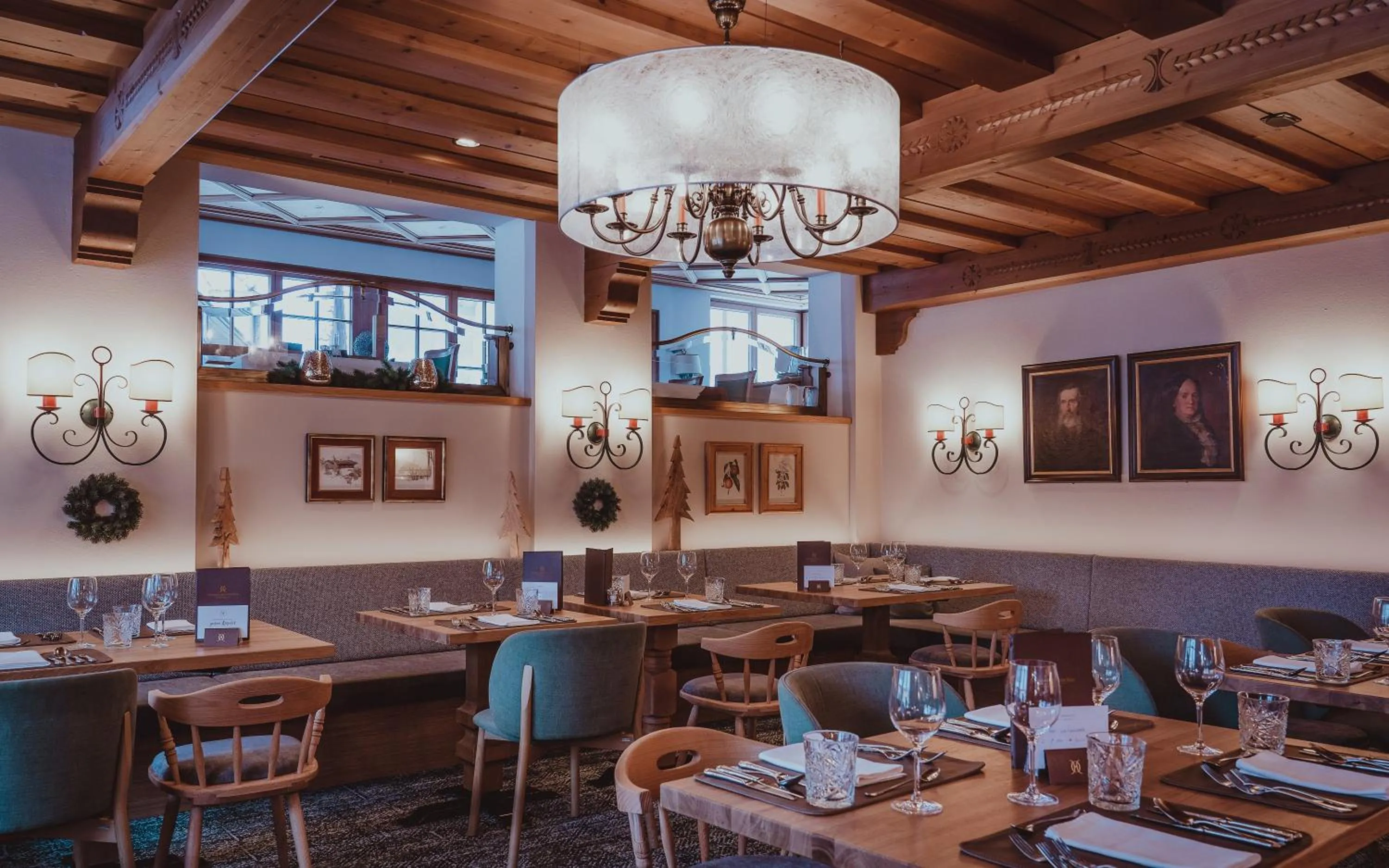 Restaurant/places to eat in Österreichischer Hof-im Bademantel direkt in die Alpentherme