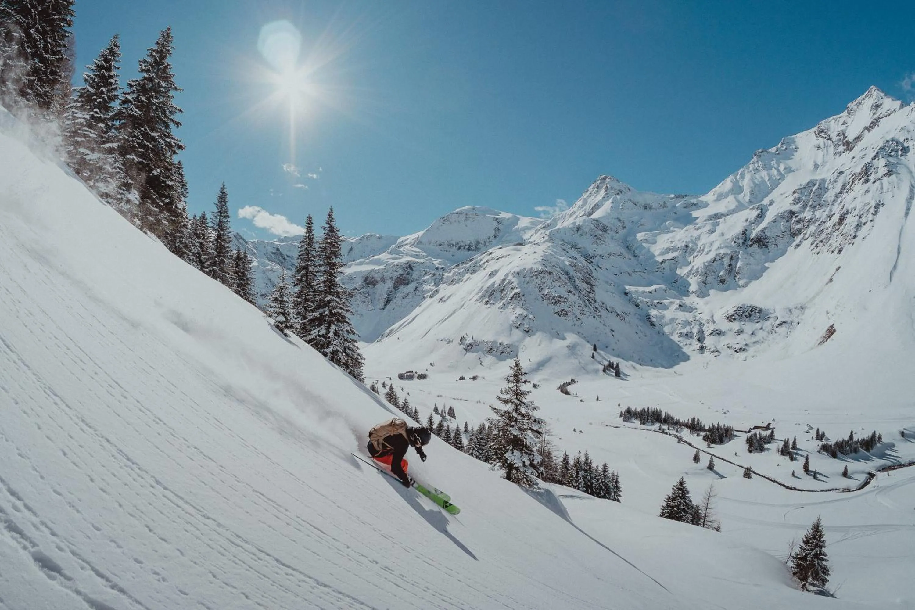 Day in Österreichischer Hof-im Bademantel direkt in die Alpentherme