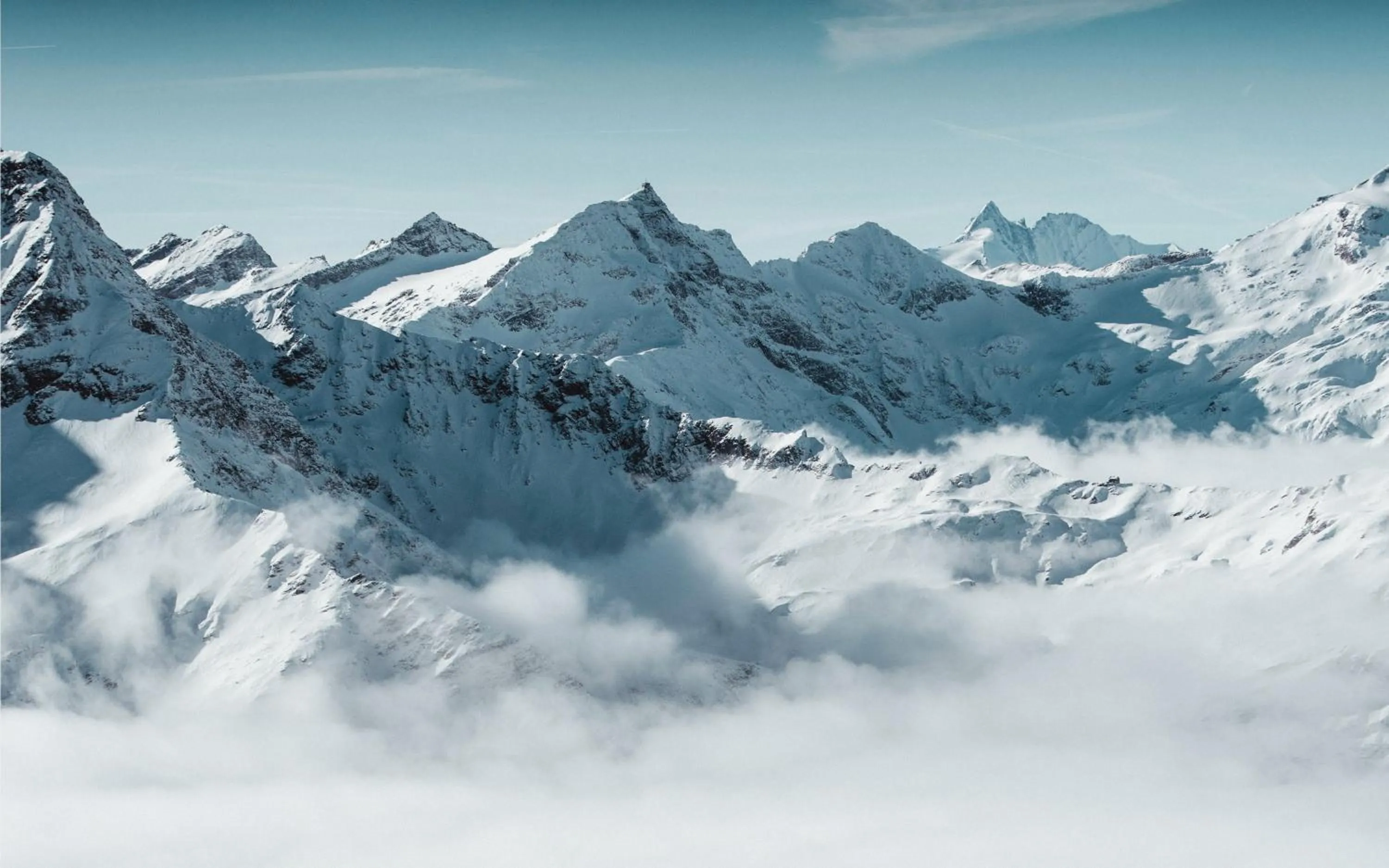 Bird's eye view in Österreichischer Hof-im Bademantel direkt in die Alpentherme