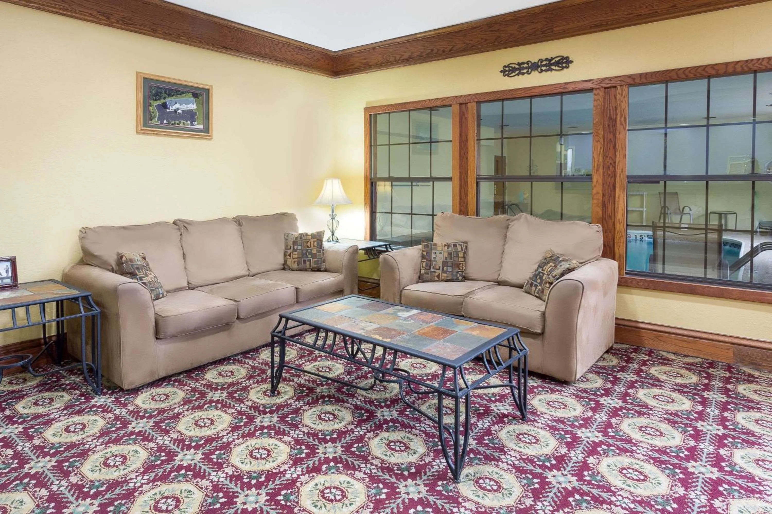 Lobby or reception in Super 8 by Wyndham Freeport