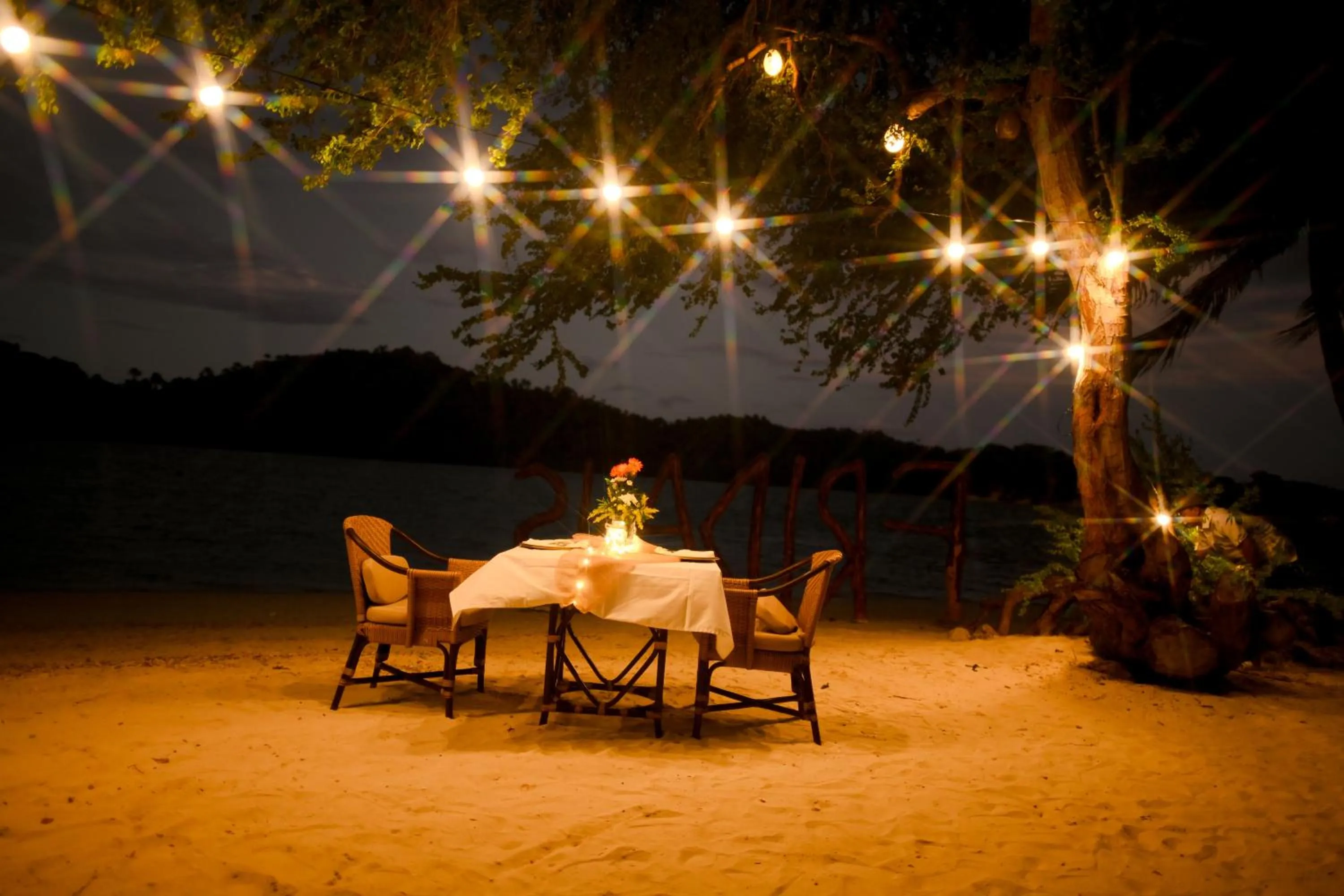 Restaurant/places to eat in Fridays Puerto Galera