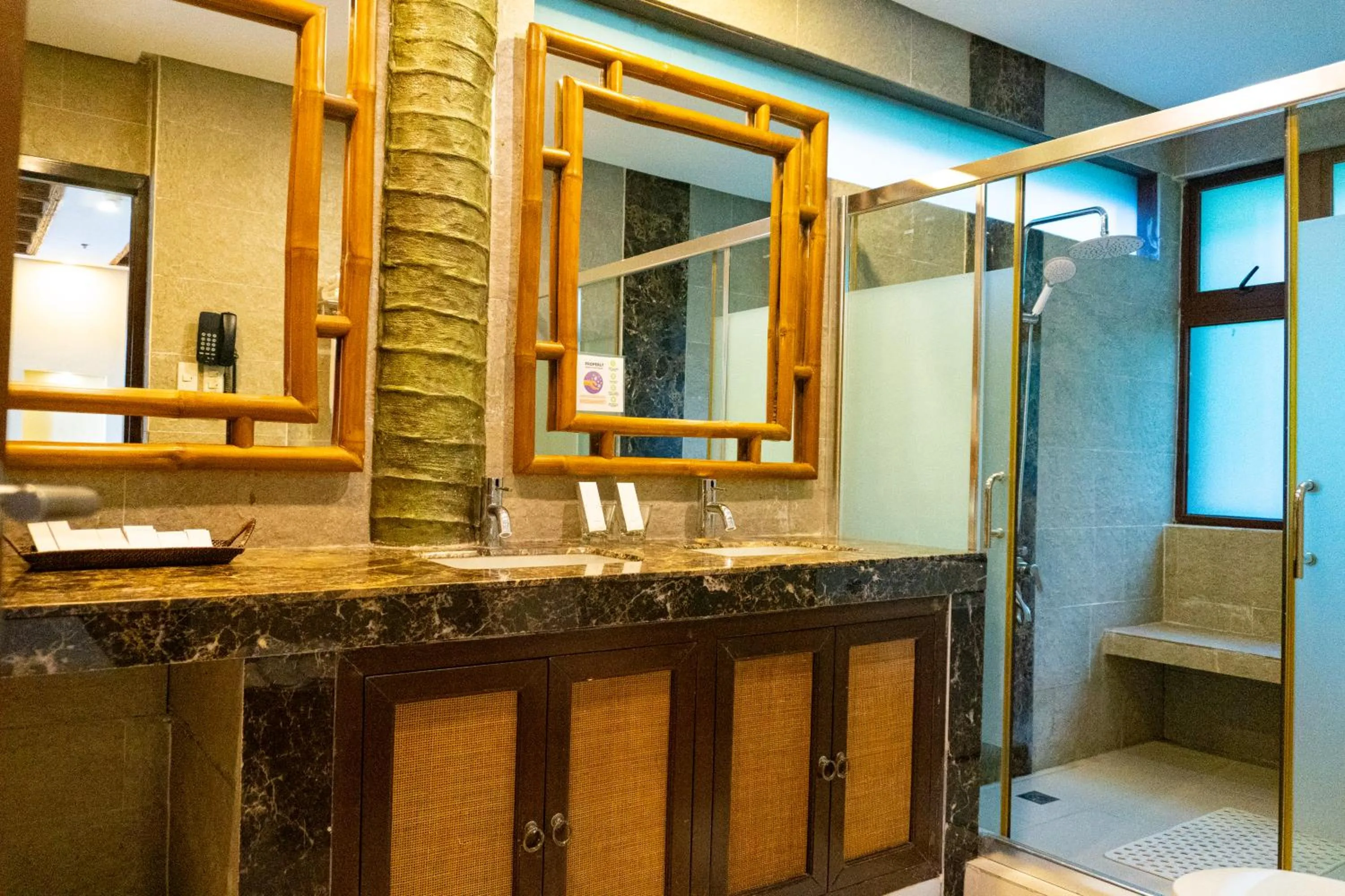 Property building in Fridays Puerto Galera