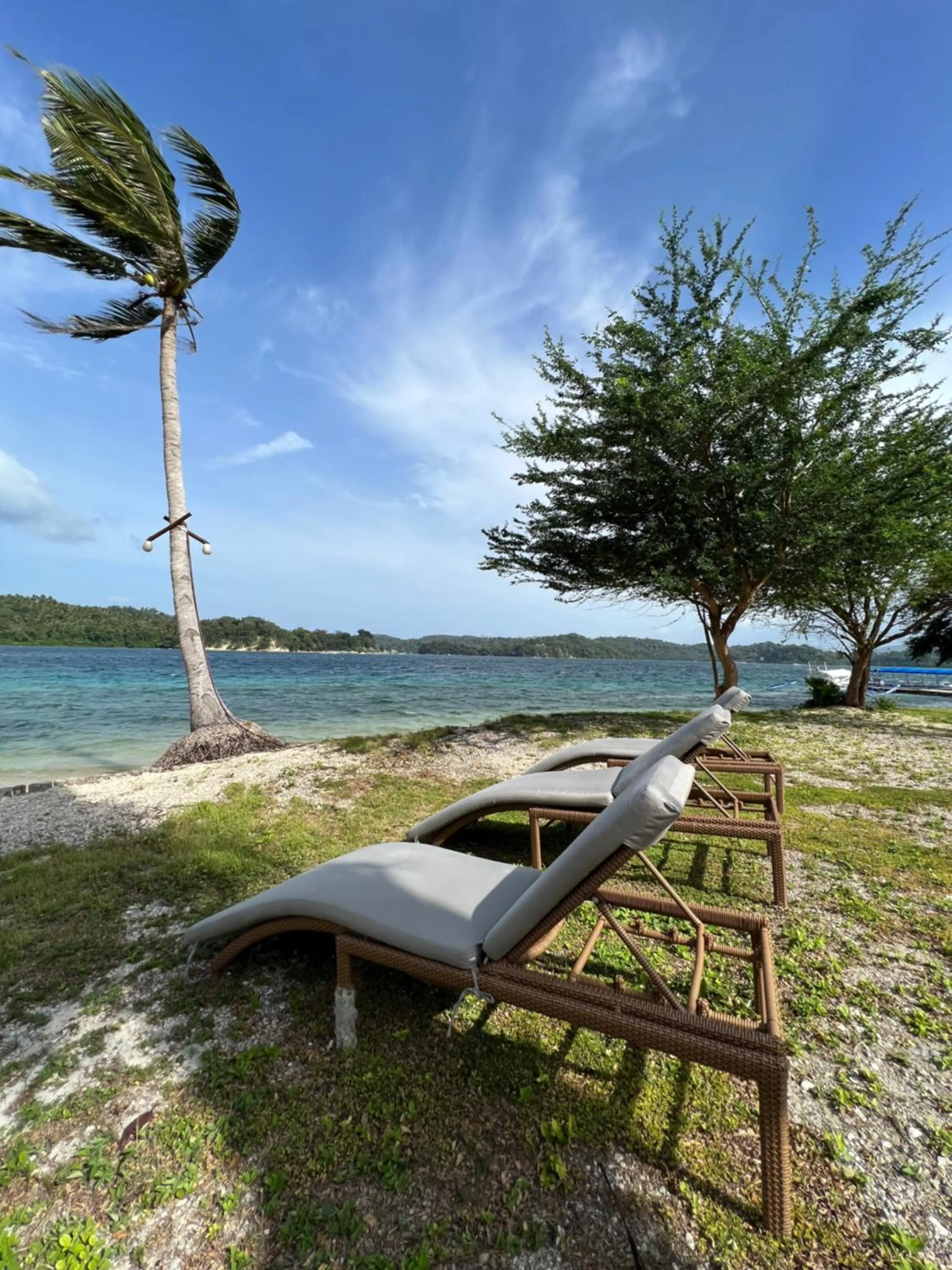 Beach in Fridays Puerto Galera