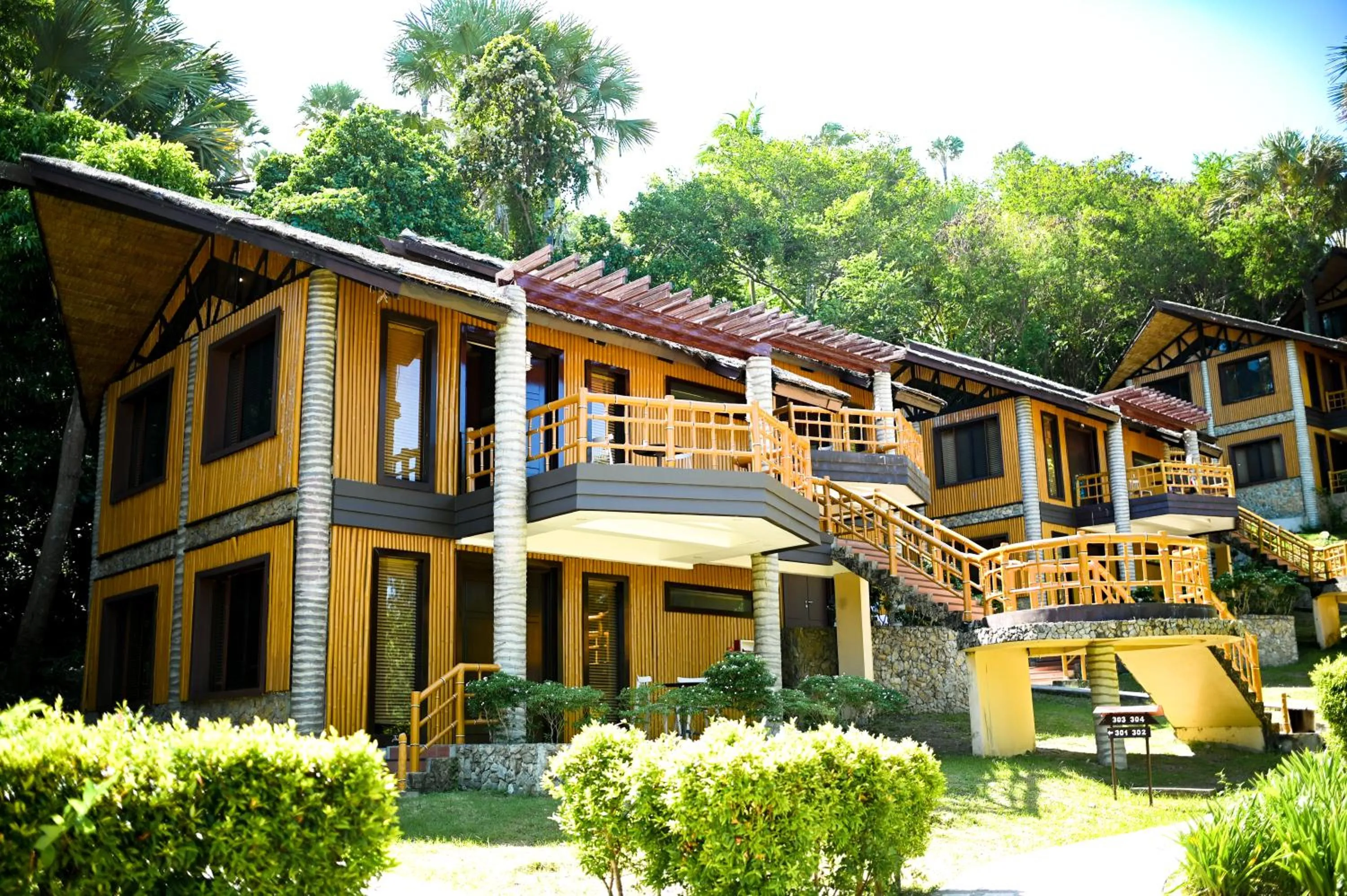Property building in Fridays Puerto Galera