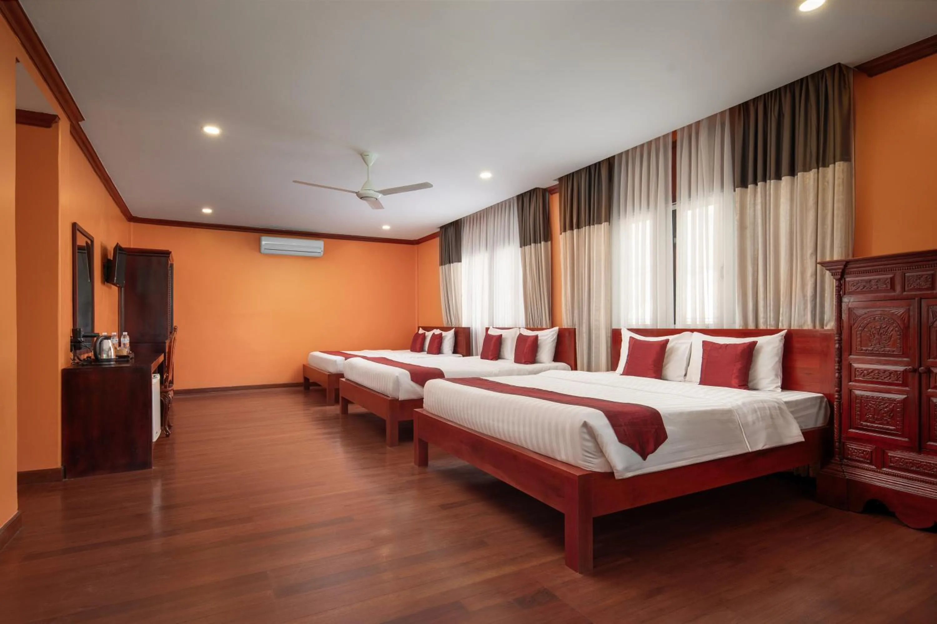 Guests, Bed in Lavender Angkor Boutique