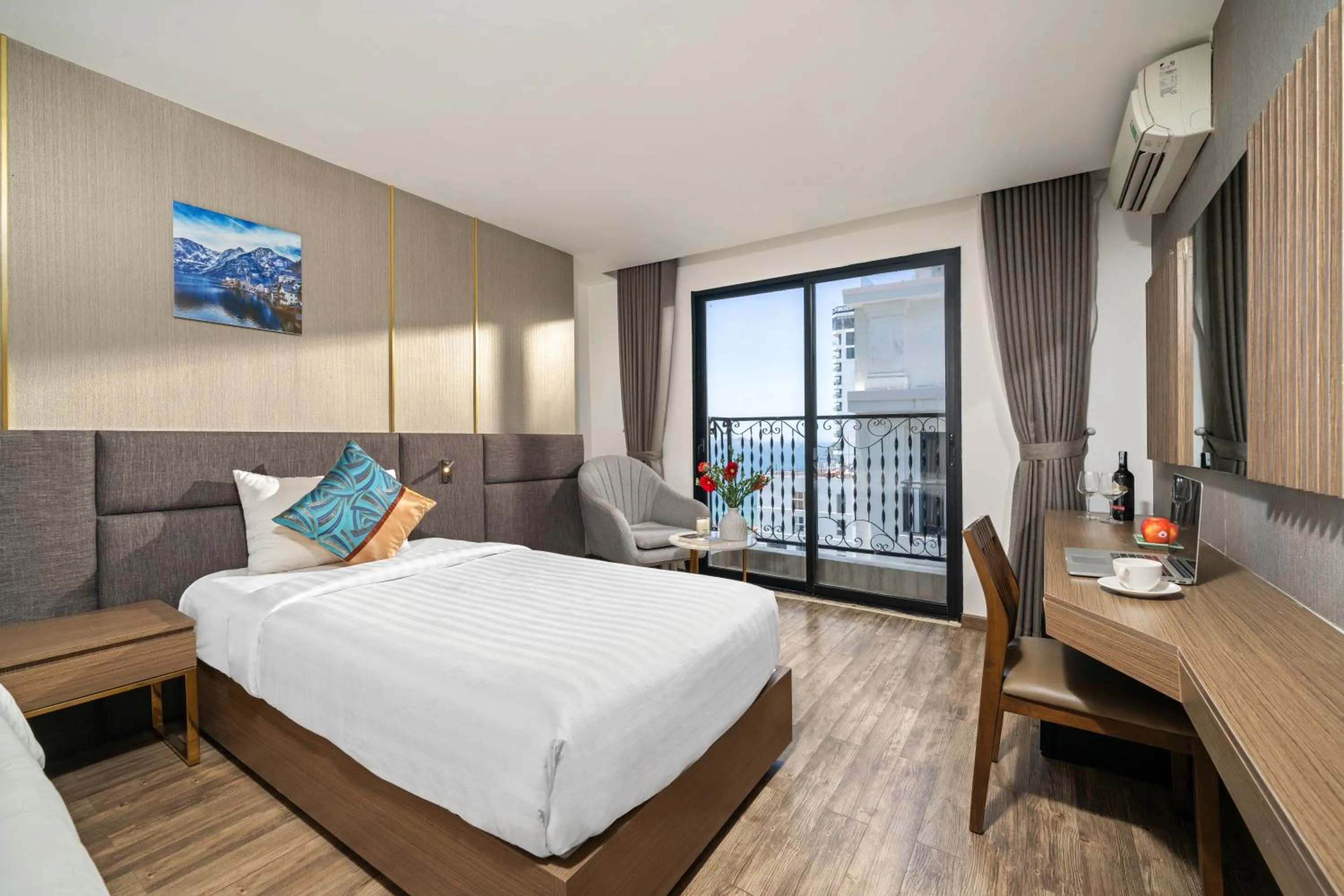 Bedroom, Bed in Sochi Hotel