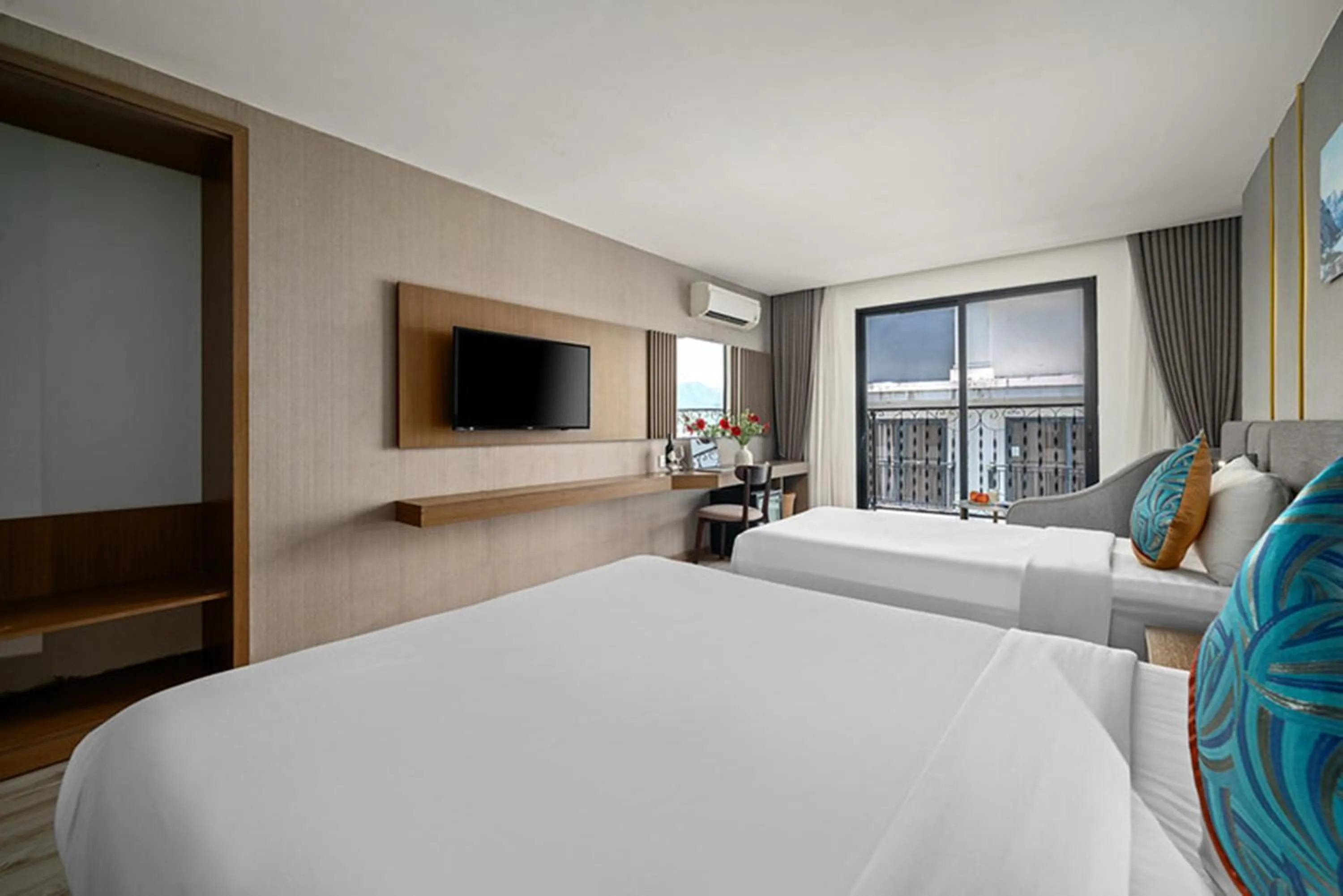 View (from property/room), Bed in Sochi Hotel