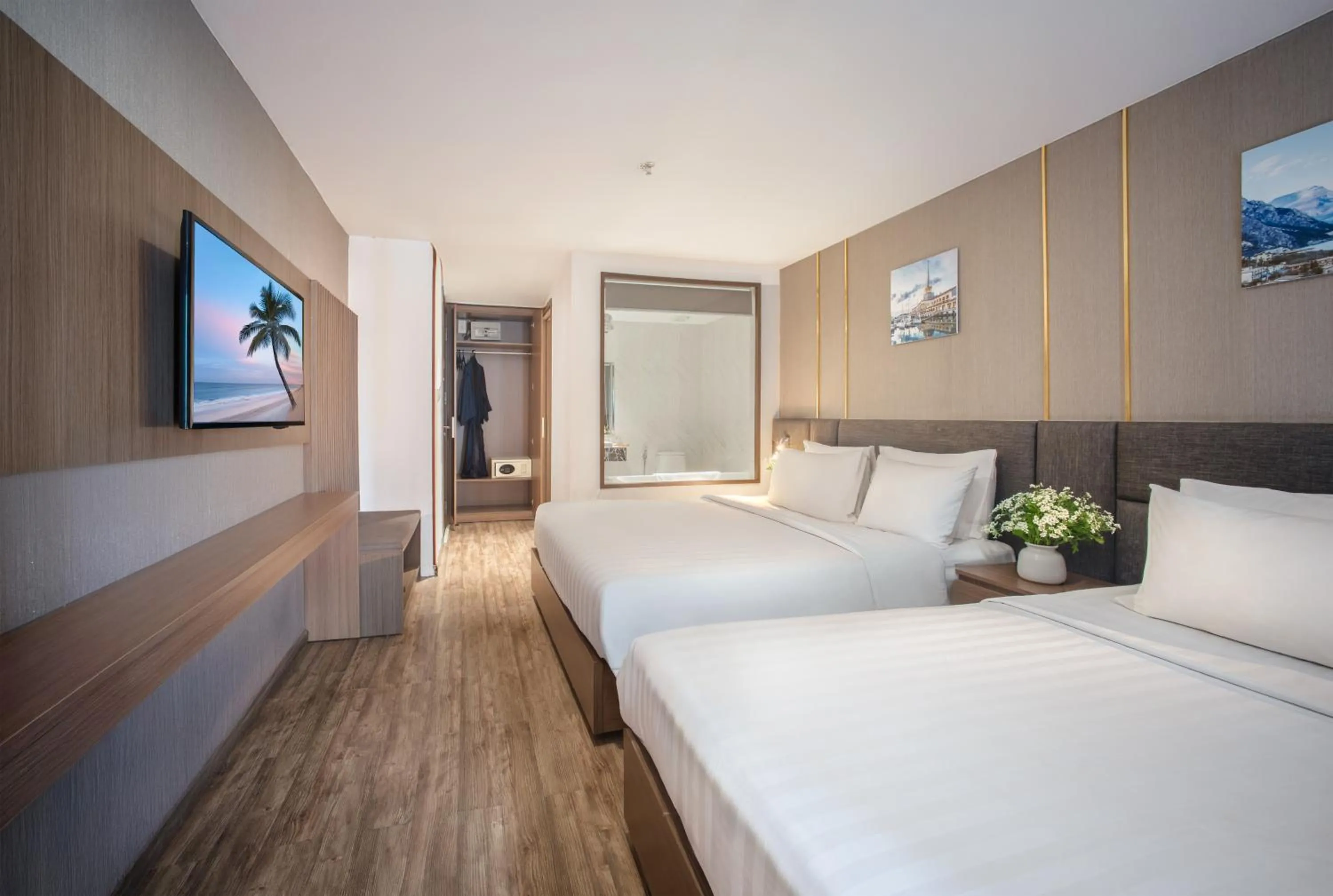 Photo of the whole room, Bed in Sochi Hotel