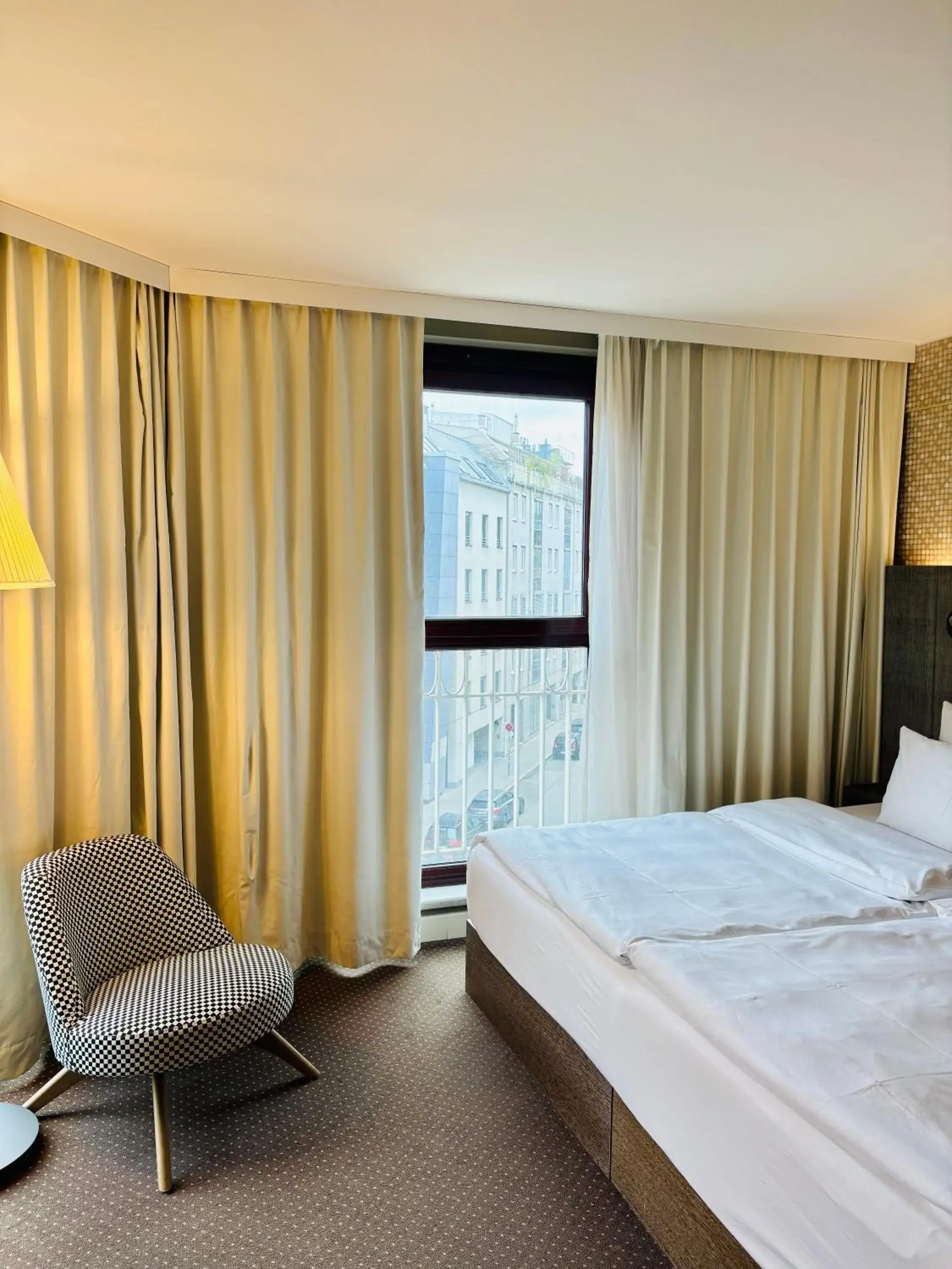 Medium Vintage in Max Brown Hotel 5th District, part of Sircle Collection Medium Vintage in Max Brown Hotel 5th District, part of Sircle Collection