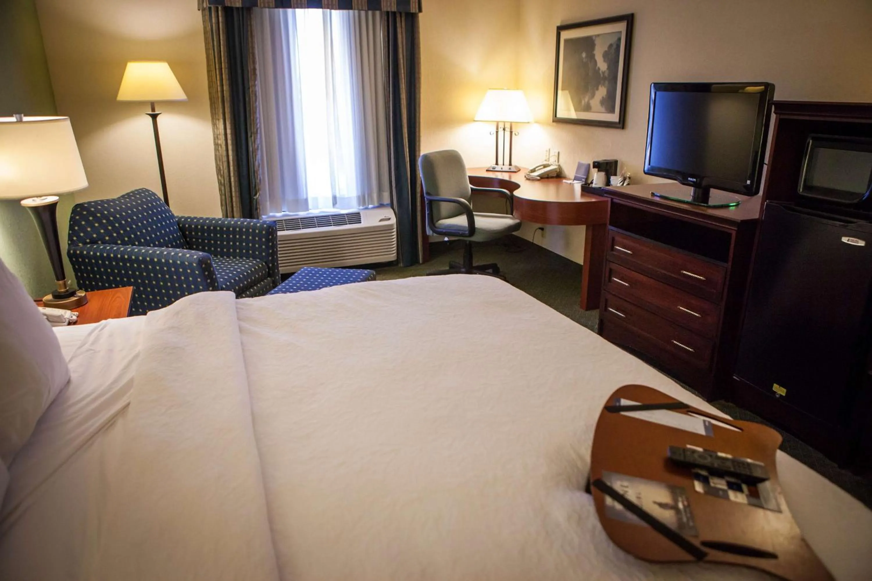 Bed in Hampton Inn & Suites, Springfield SW