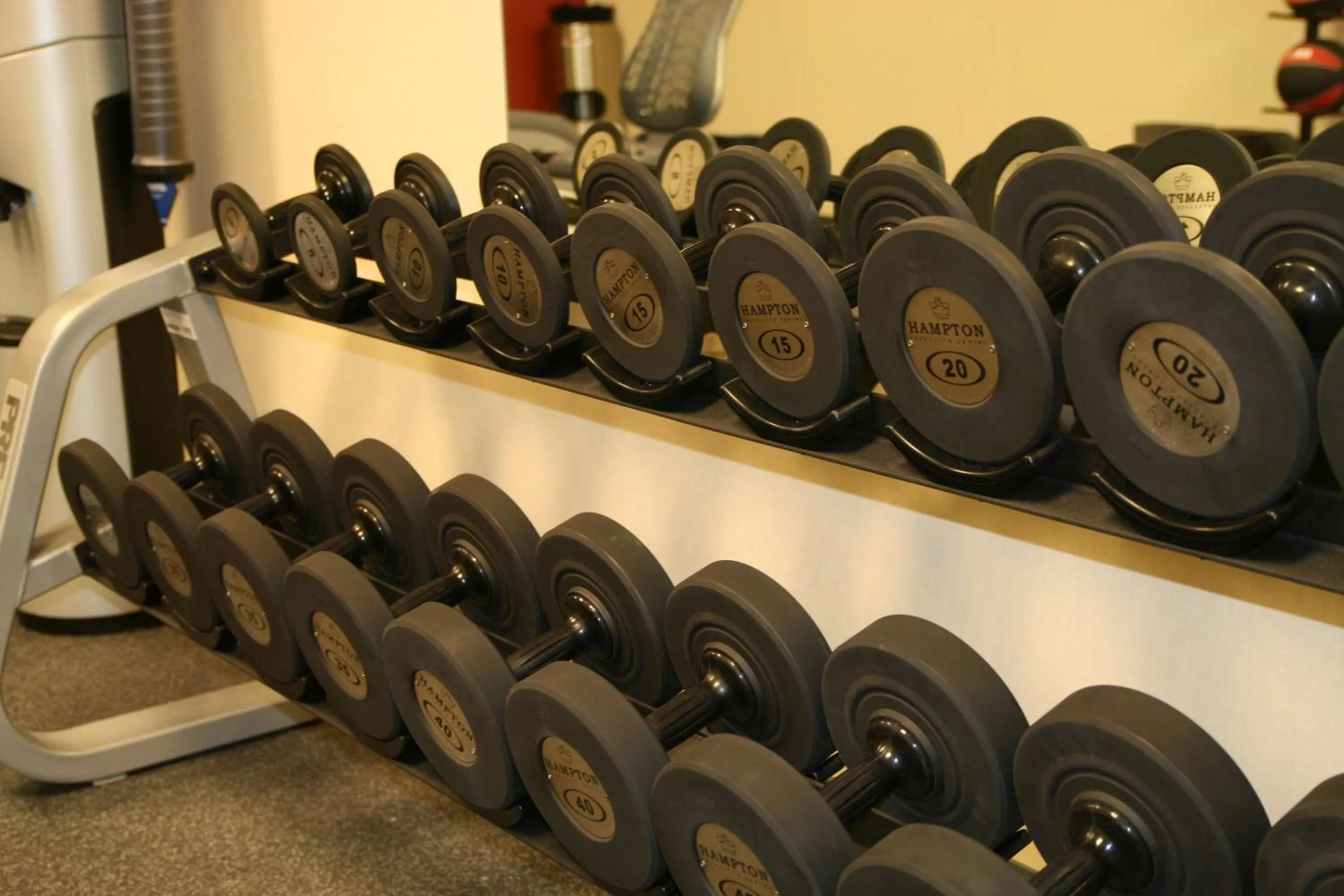 Fitness centre/facilities in Hampton Inn & Suites, Springfield SW