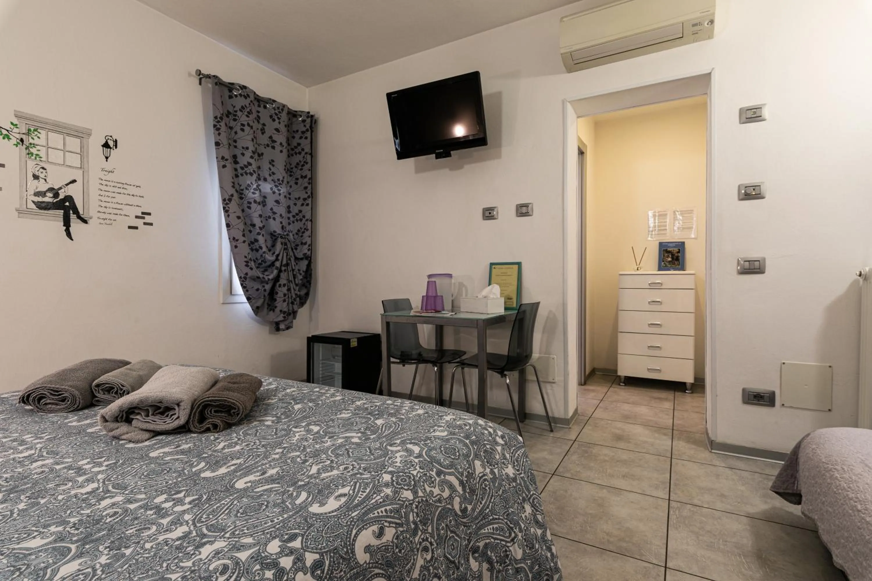 Photo of the whole room, Bed in Il Giardino Di Rebecca