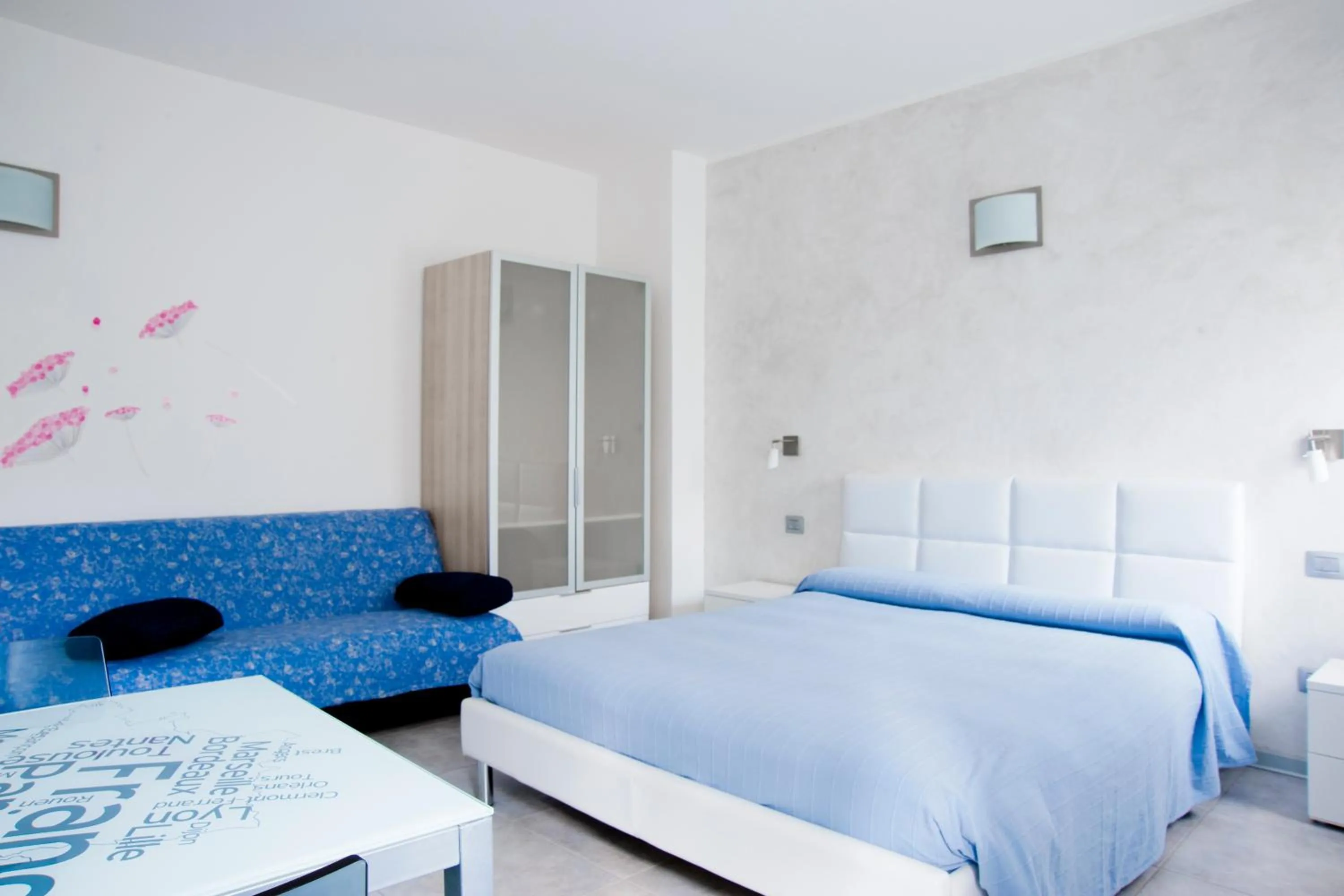 Photo of the whole room, Bed in Il Giardino Di Rebecca