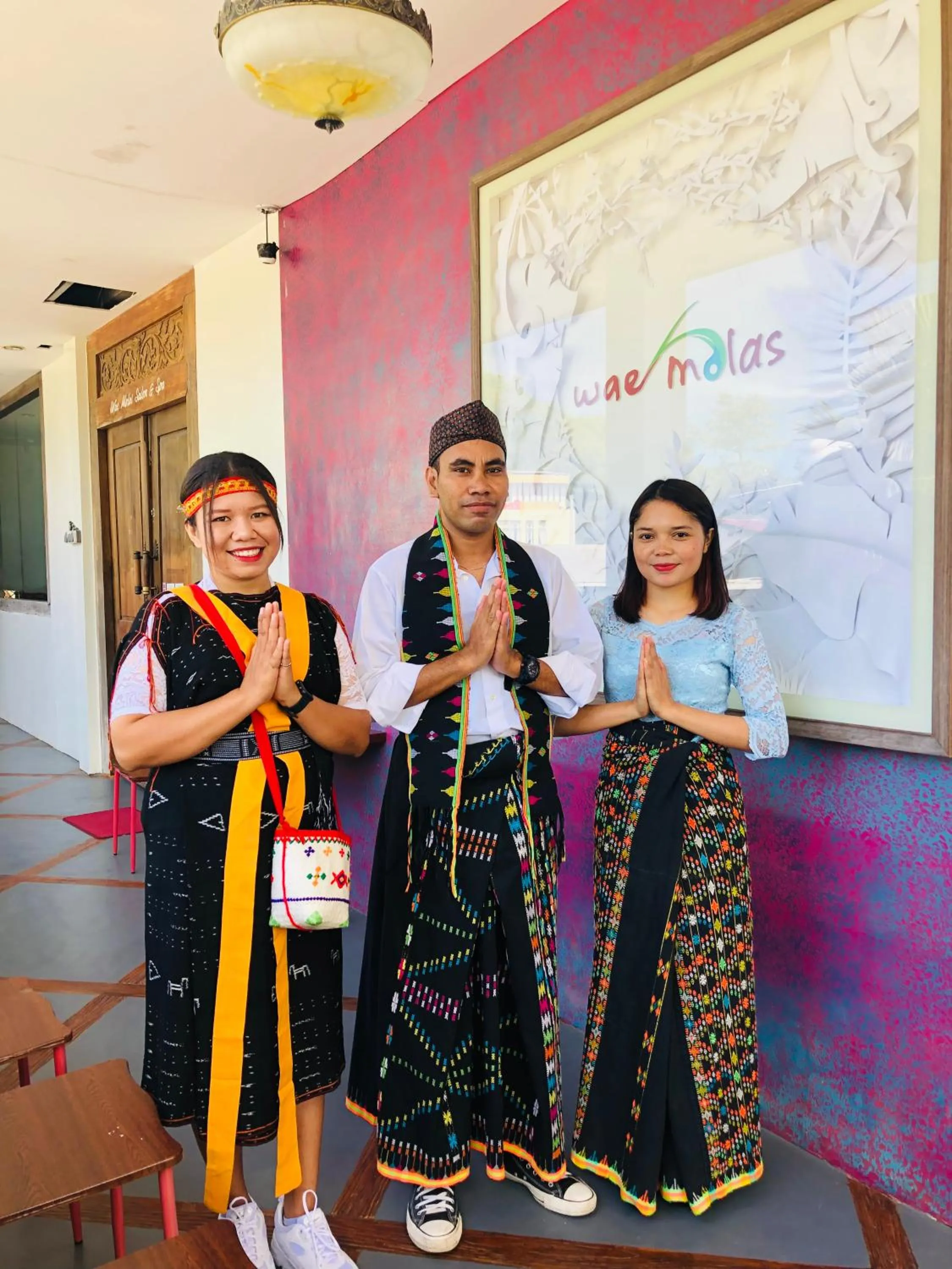 People in Wae Molas Hotel