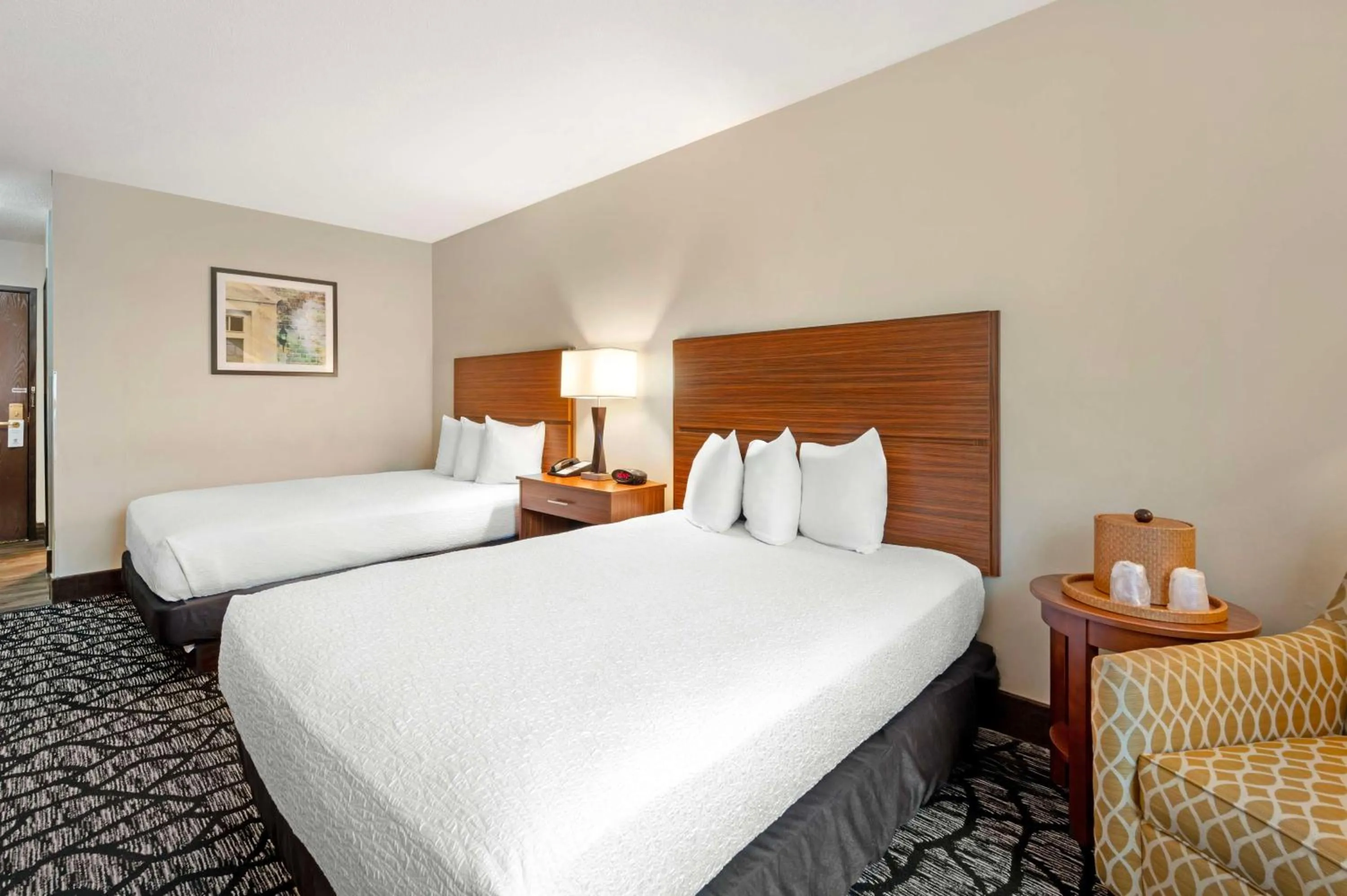 Bedroom, Bed in Best Western Westminster Hotel