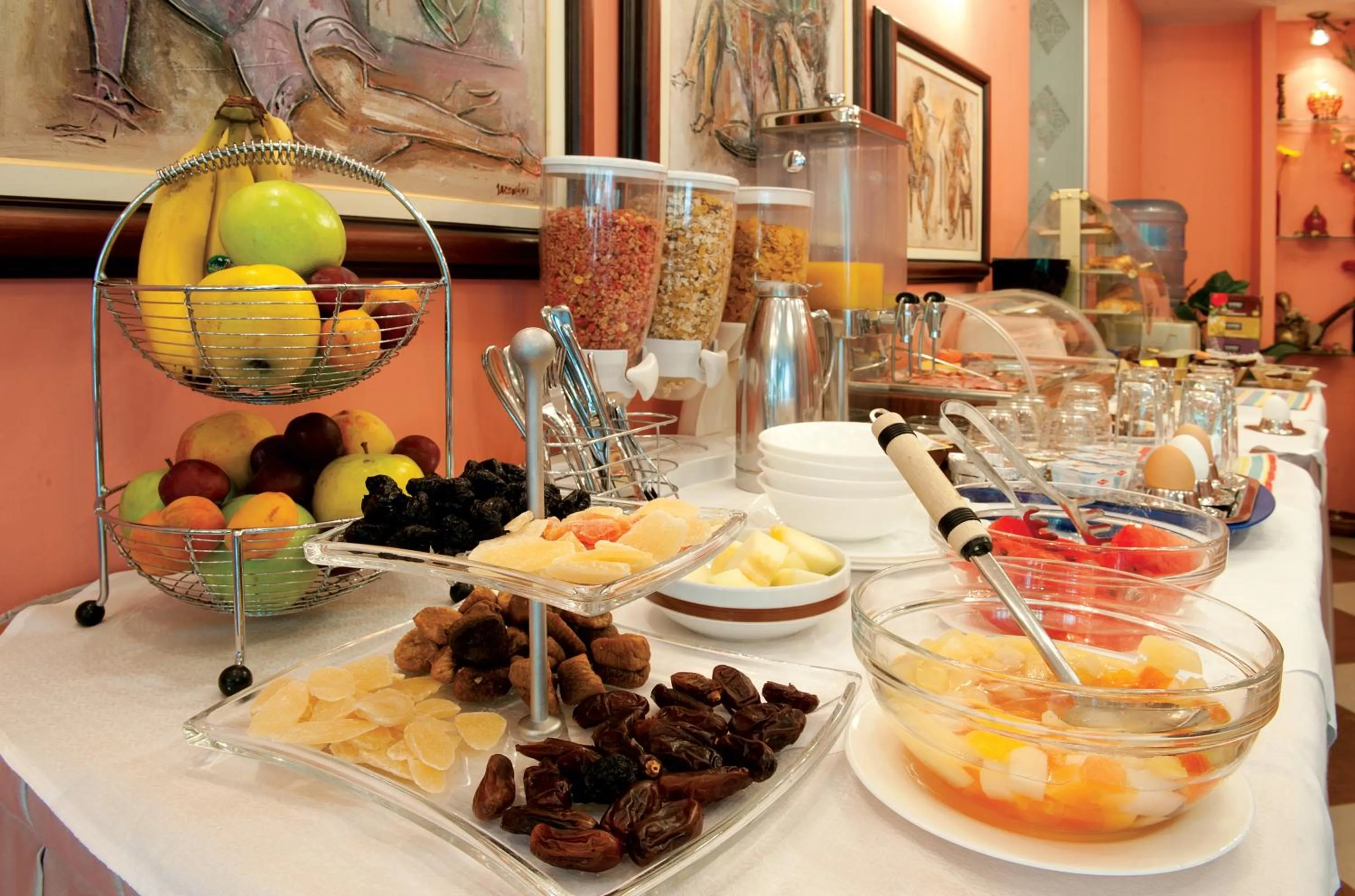 Breakfast in Leonardo Hotel