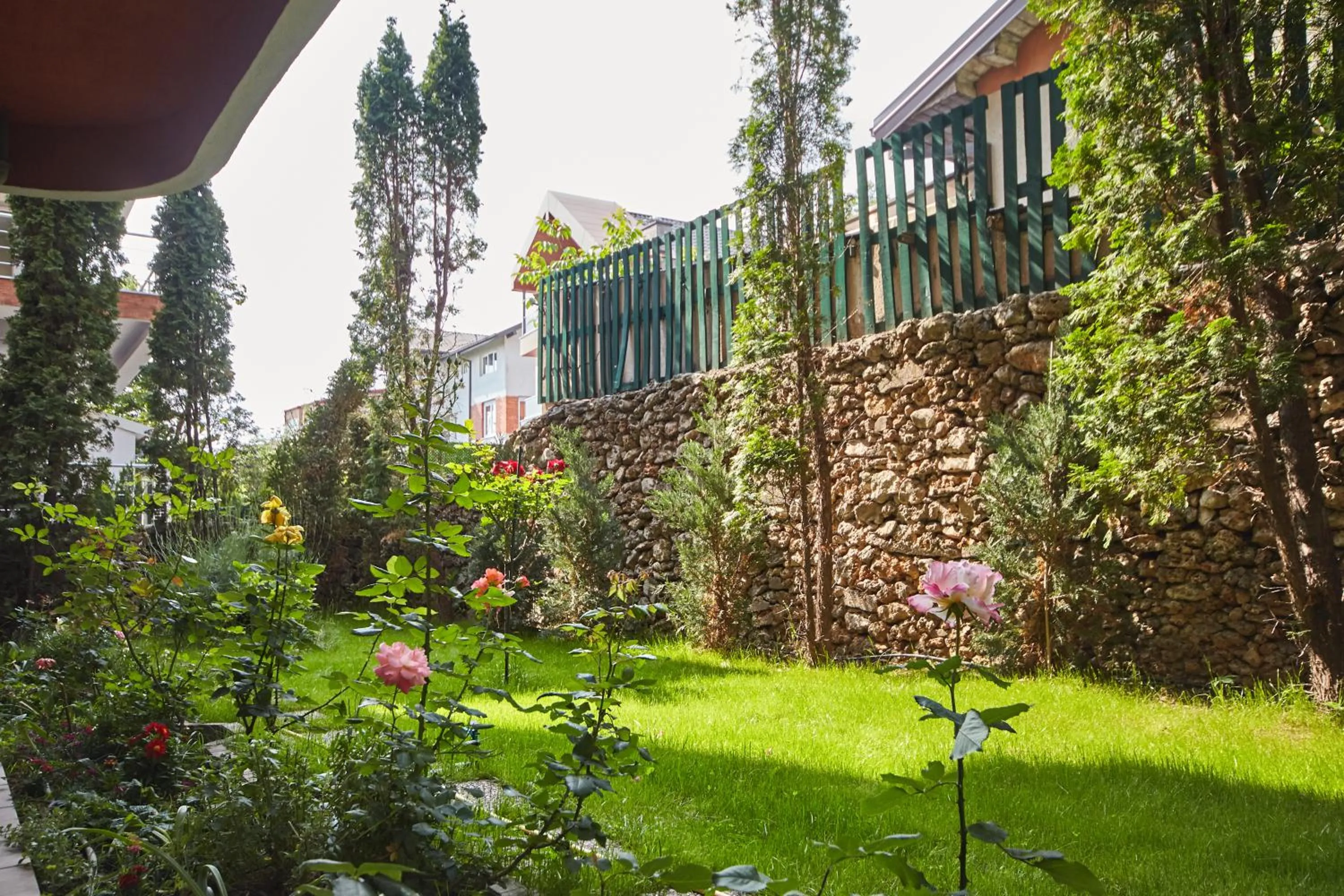 Property building in Leonardo Hotel