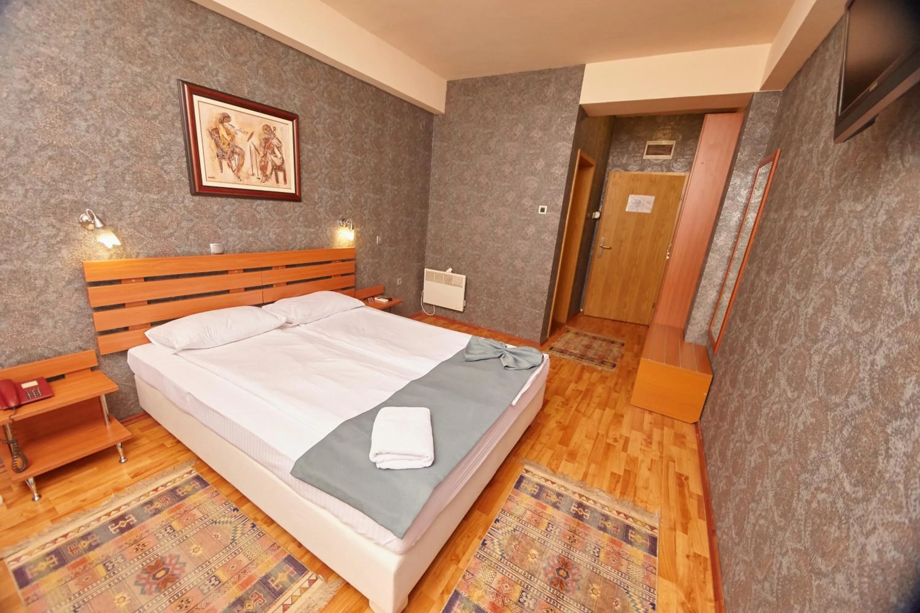 Bed in Leonardo Hotel