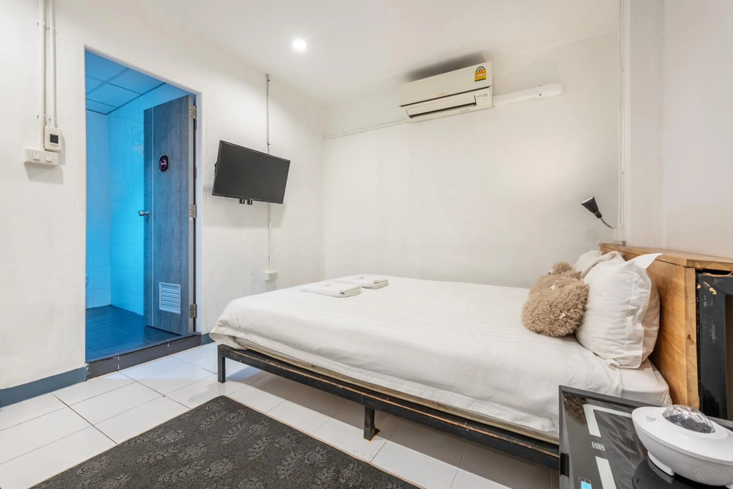 Bed in Sloth Hostel Don Mueang
