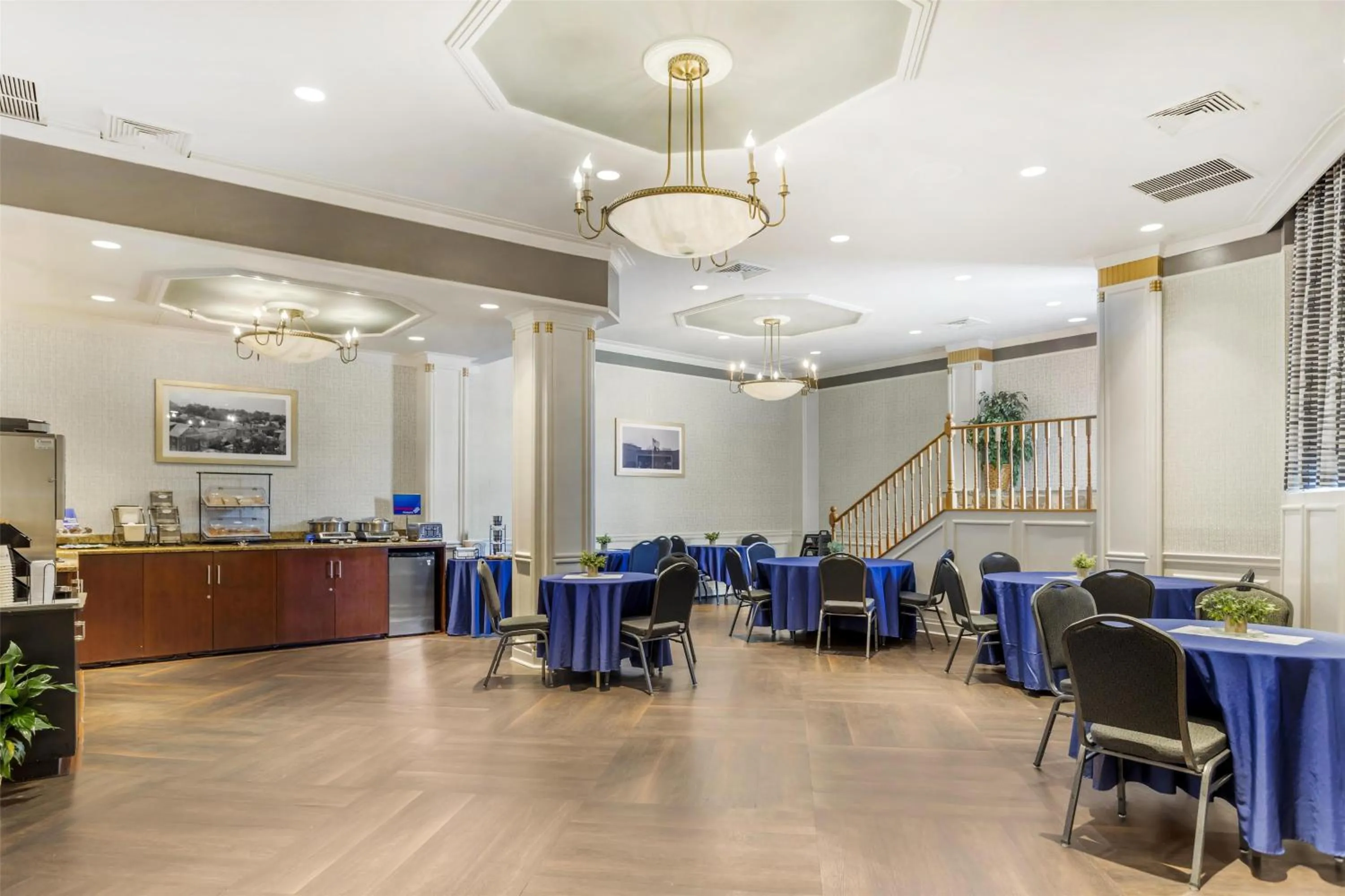 Breakfast in Best Western Queens Gold Coast