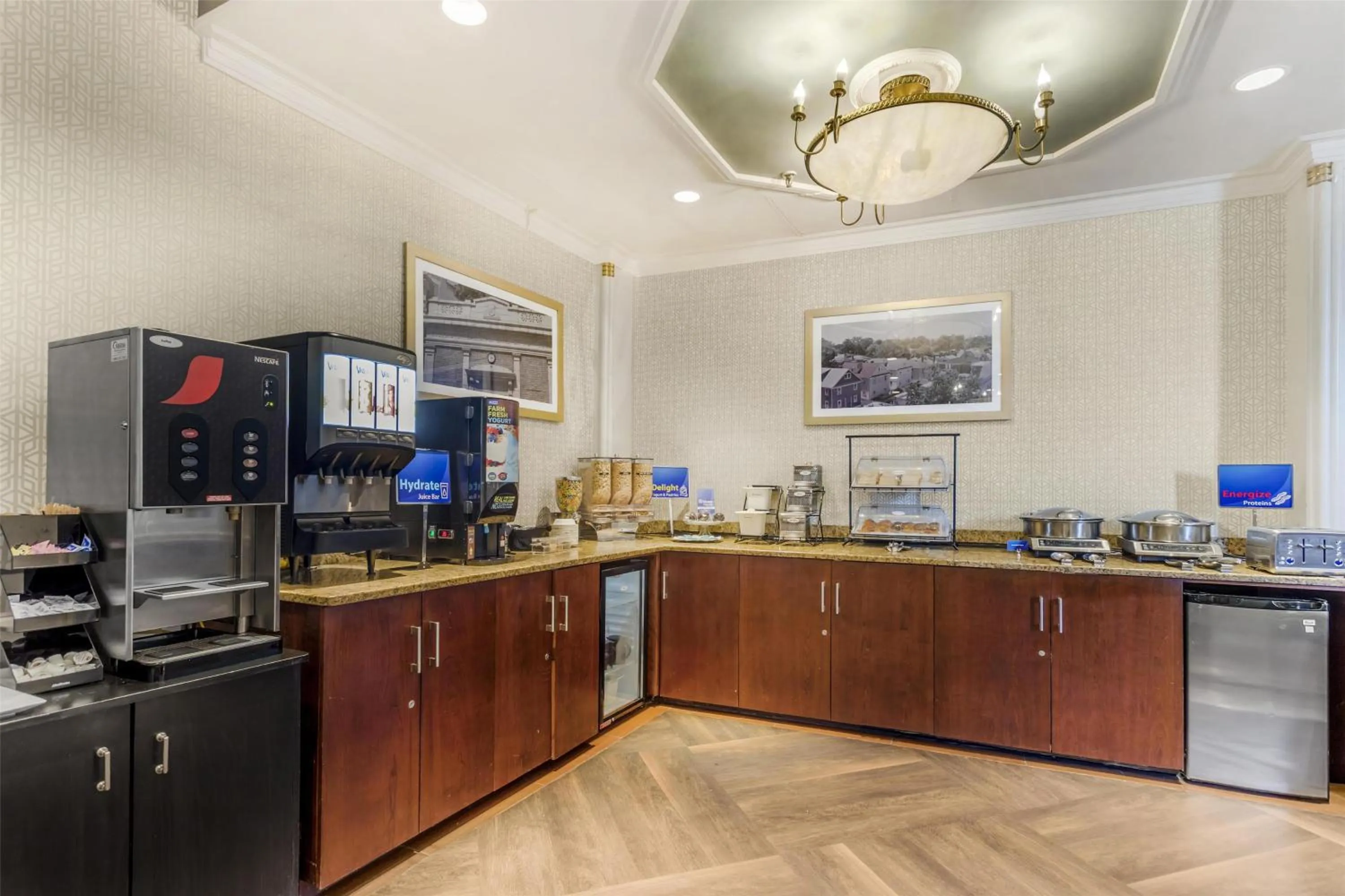 Breakfast in Best Western Queens Gold Coast