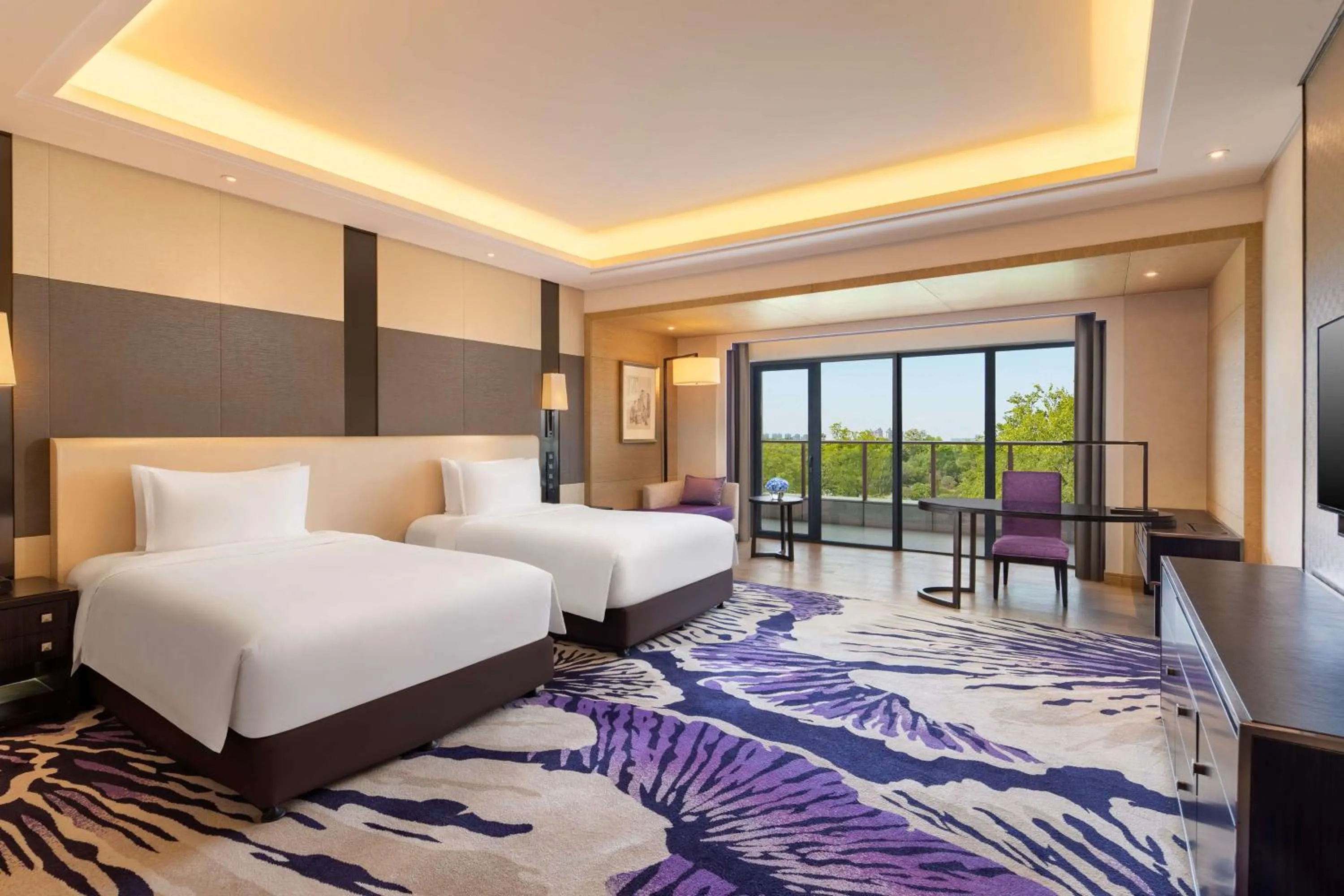 Bedroom in Radisson Blu Hotel Wuhan ETD Zone