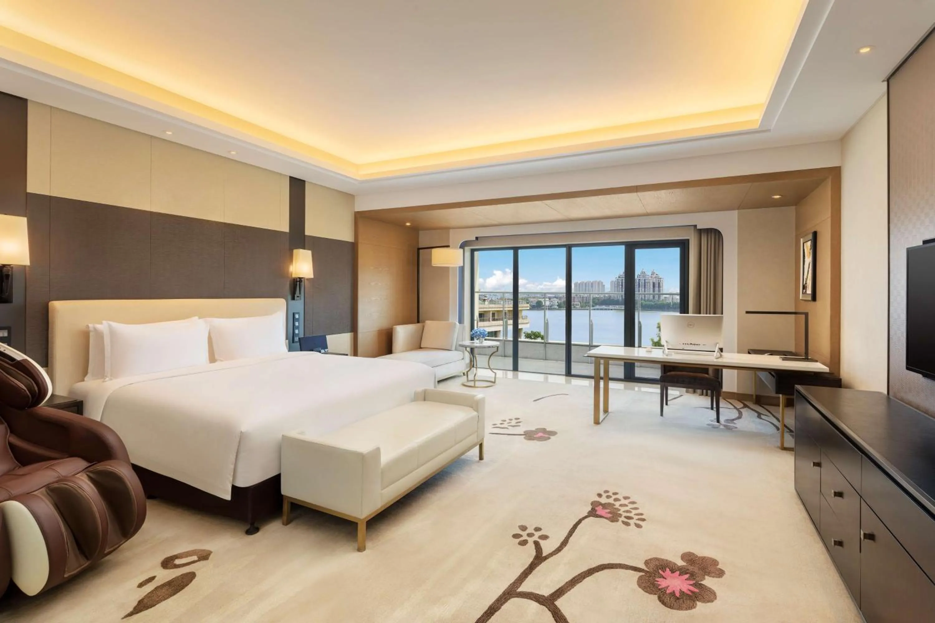 Photo of the whole room in Radisson Blu Hotel Wuhan ETD Zone