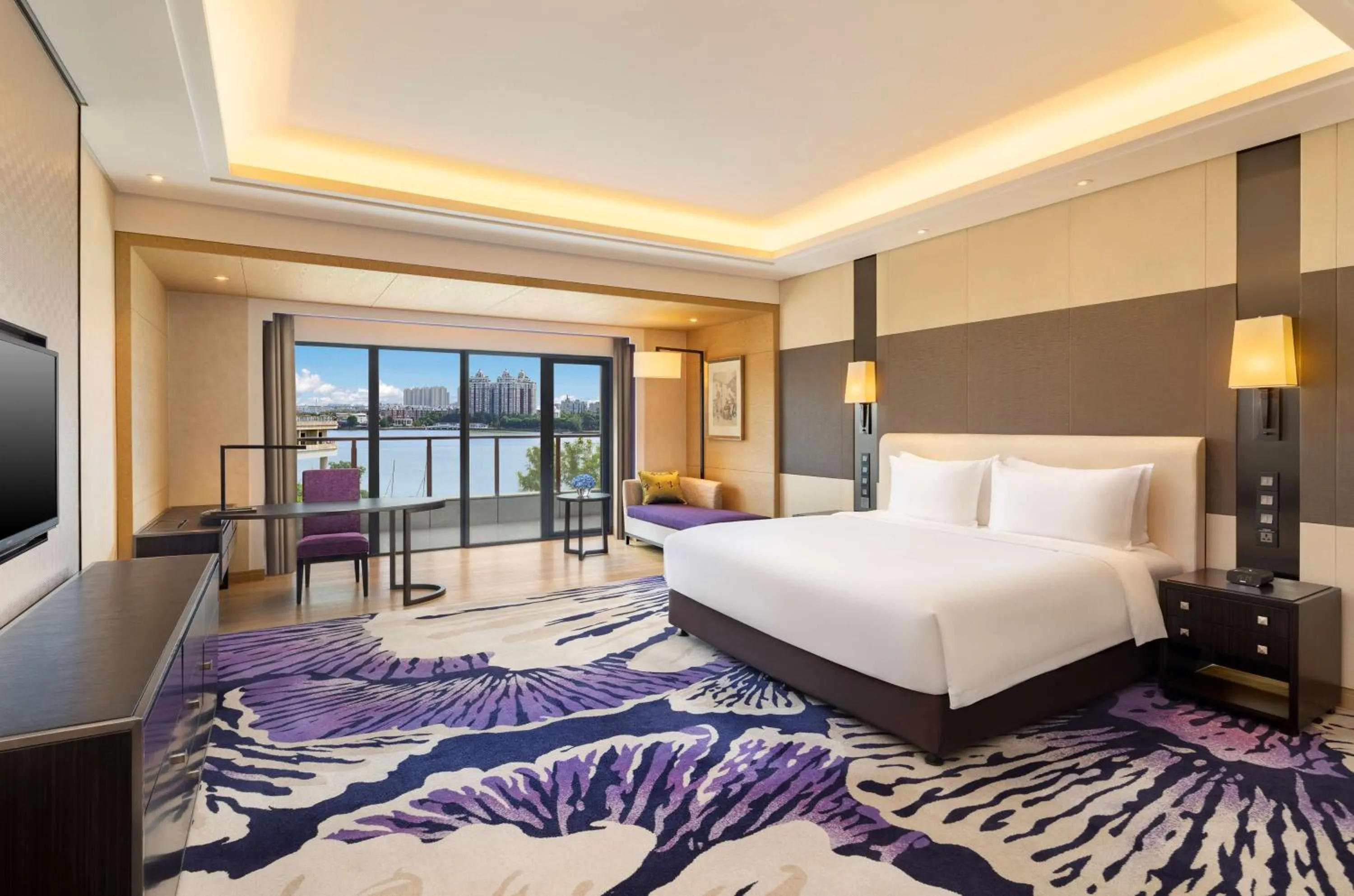 Bedroom in Radisson Blu Hotel Wuhan ETD Zone