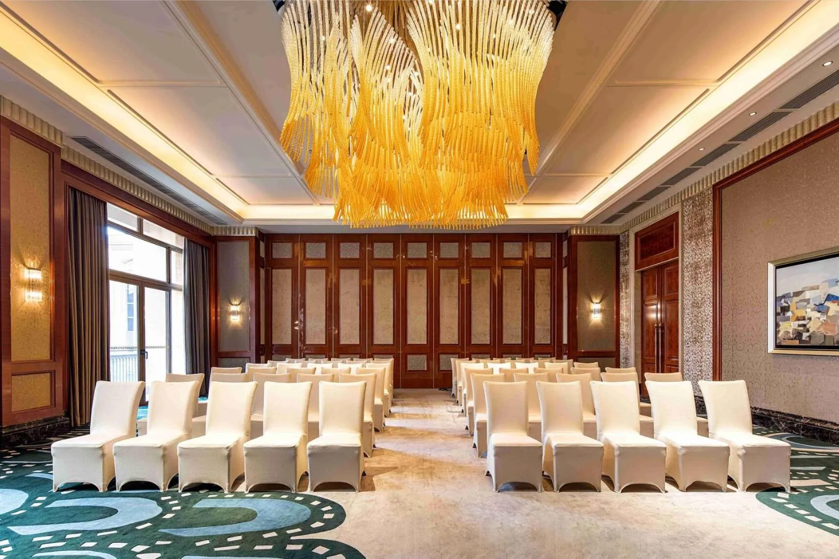 Meeting/conference room in Chateau Star River Shaanxi