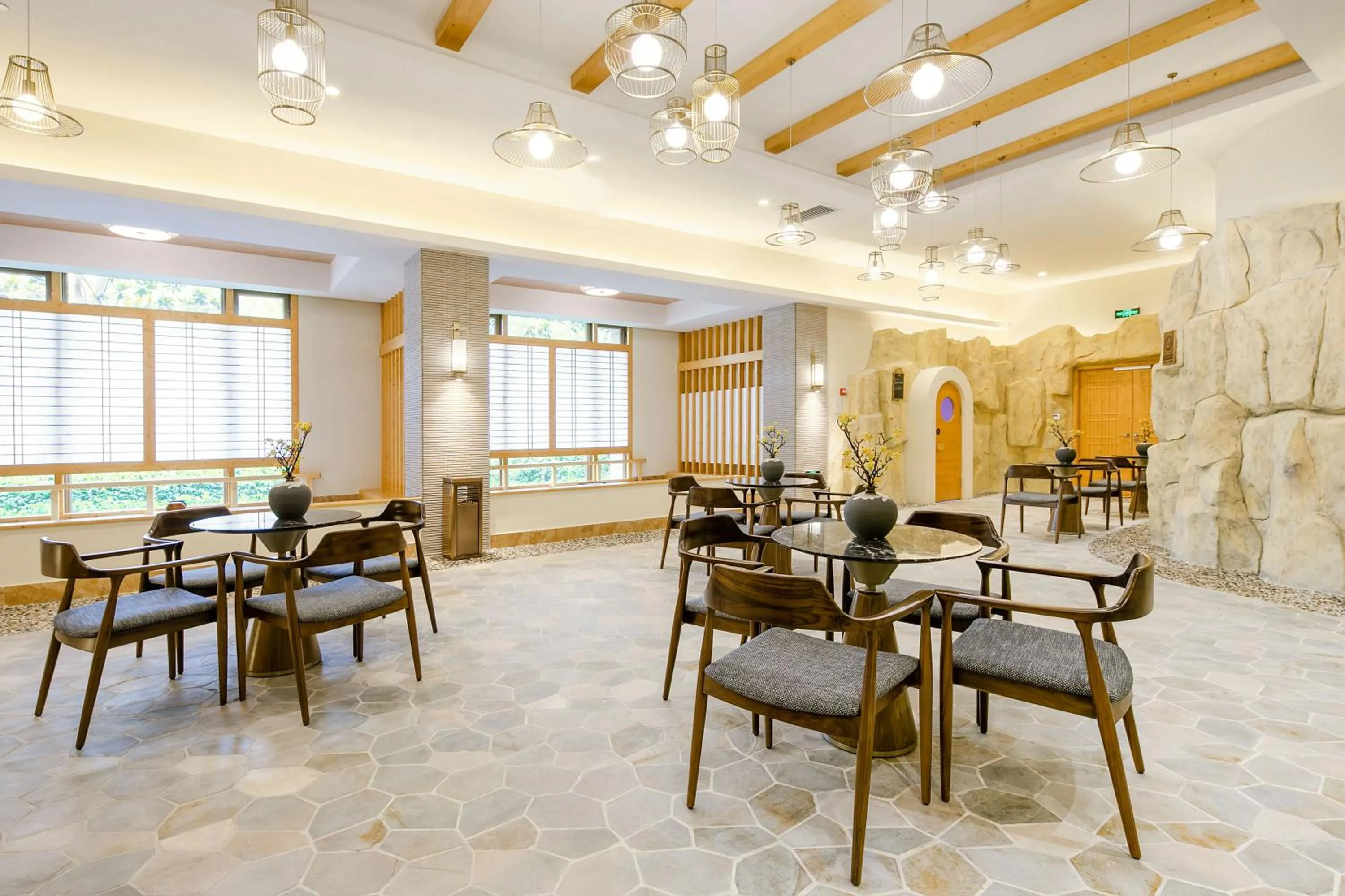 Seating area in Chateau Star River Shaanxi