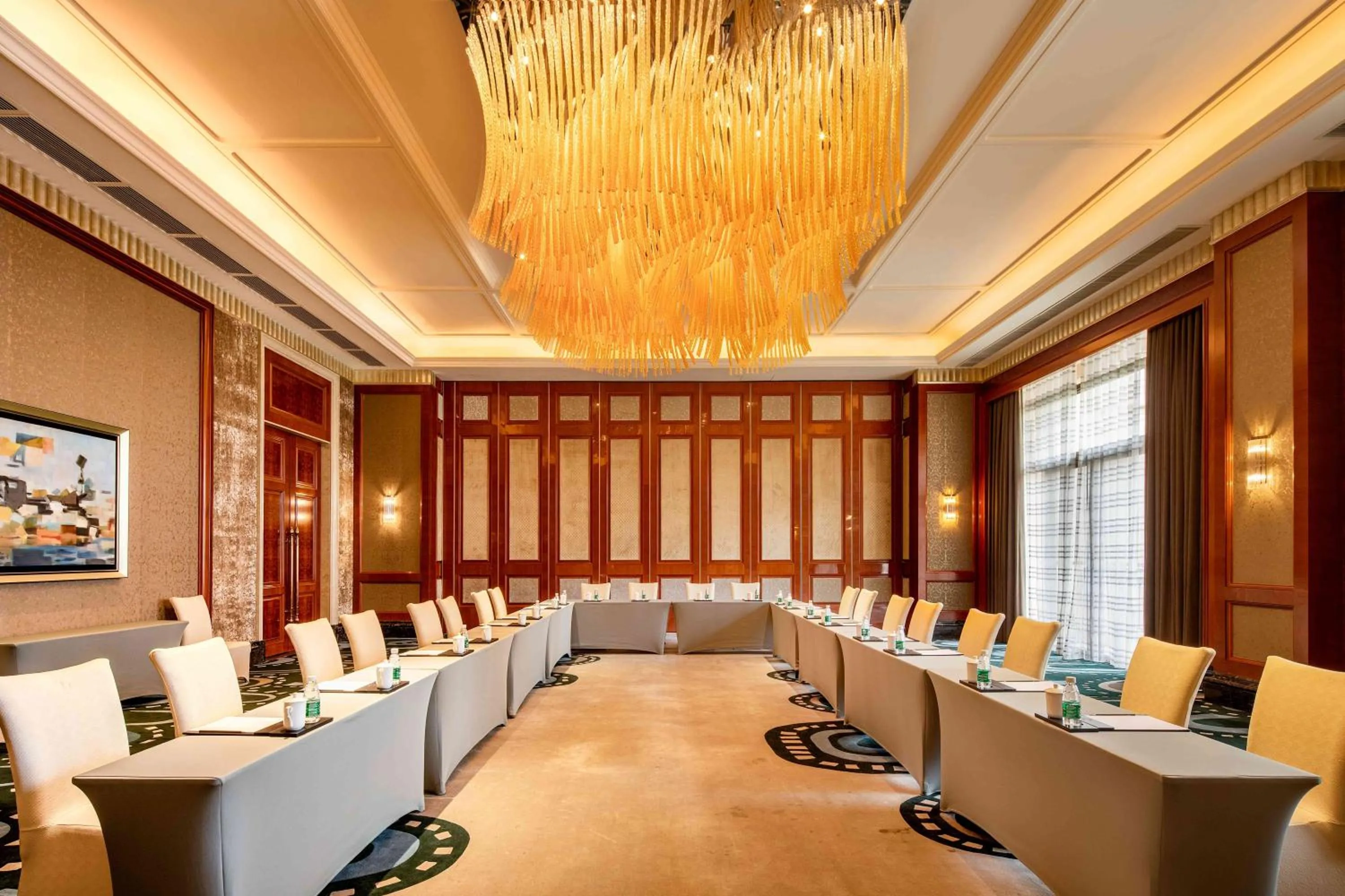 Meeting/conference room in Chateau Star River Shaanxi