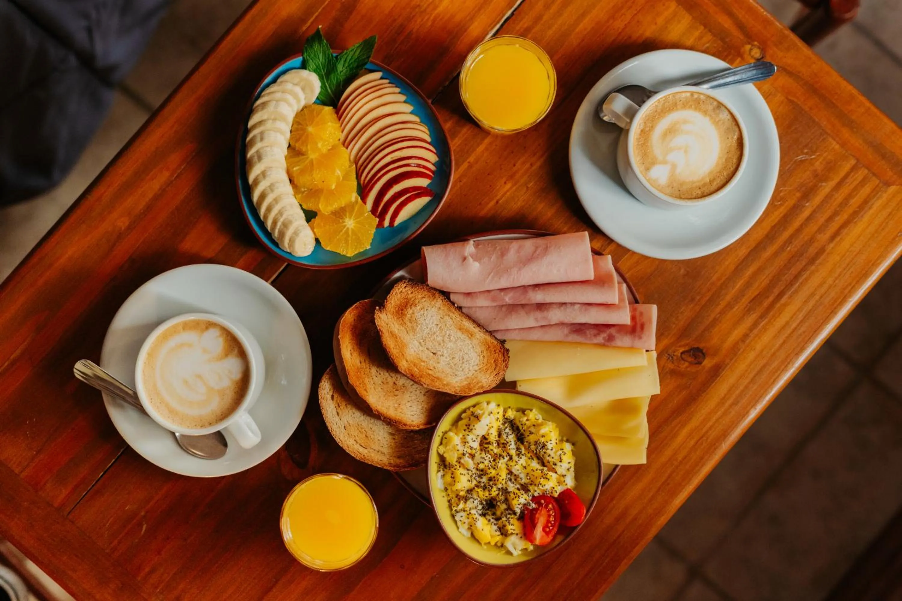 Breakfast in Hotel Xumec Mendoza Centro