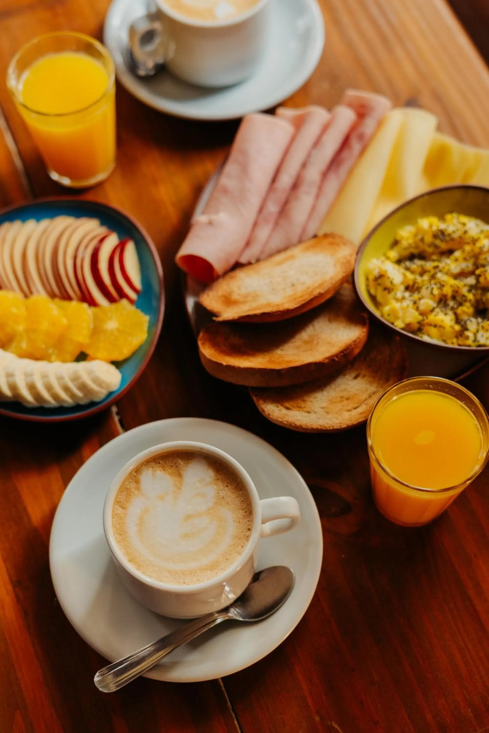 Breakfast in Hotel Xumec Mendoza Centro
