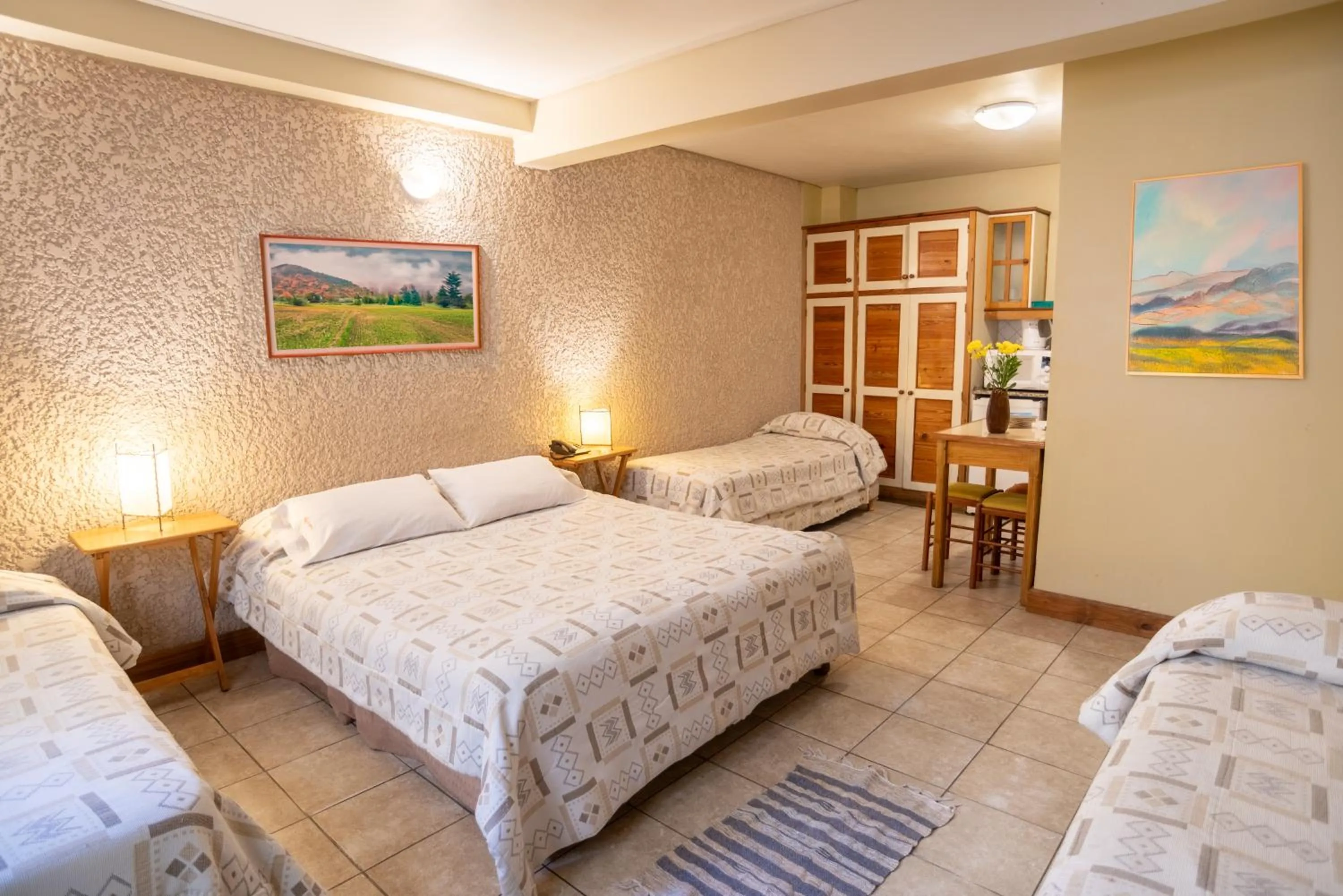 Photo of the whole room, Bed in Hotel Xumec Mendoza Centro