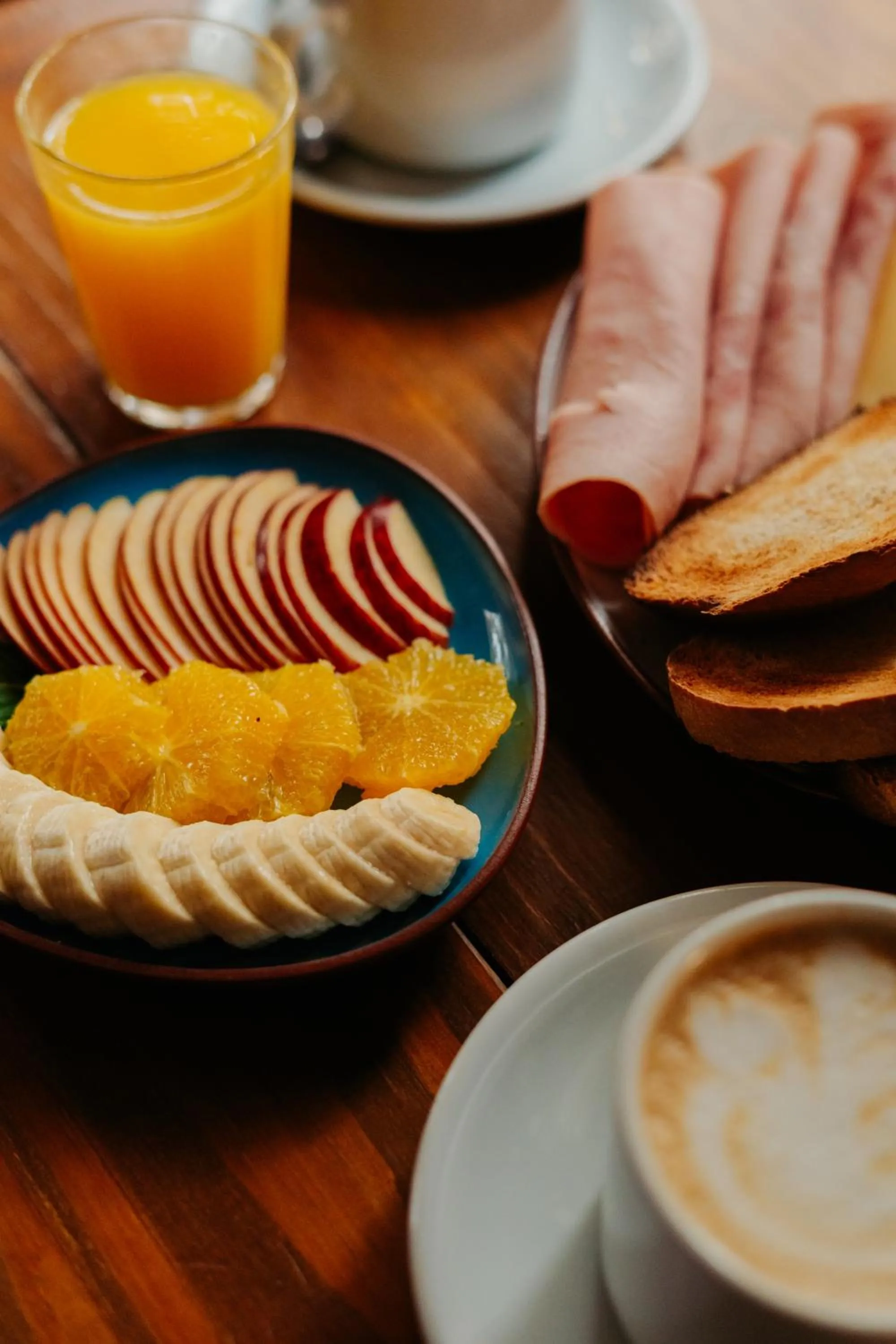 Breakfast in Hotel Xumec Mendoza Centro