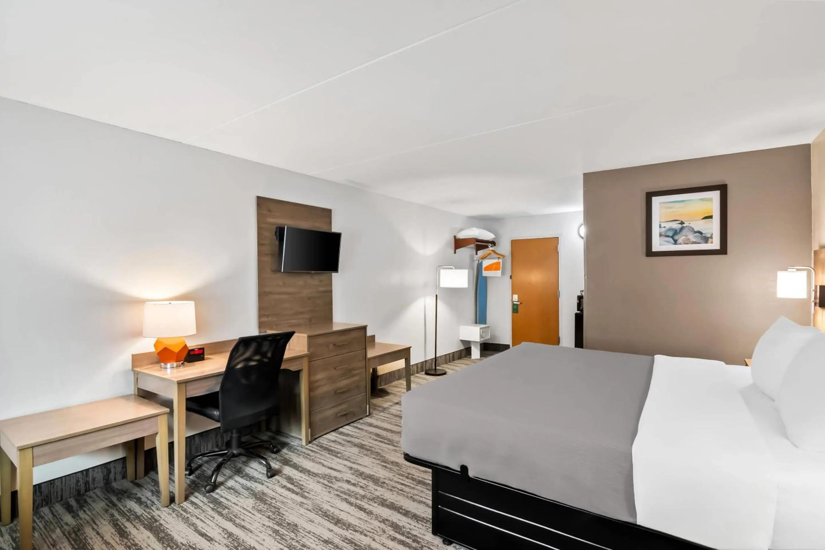 Bedroom, Bed in Quality Inn Westfield - Springfield