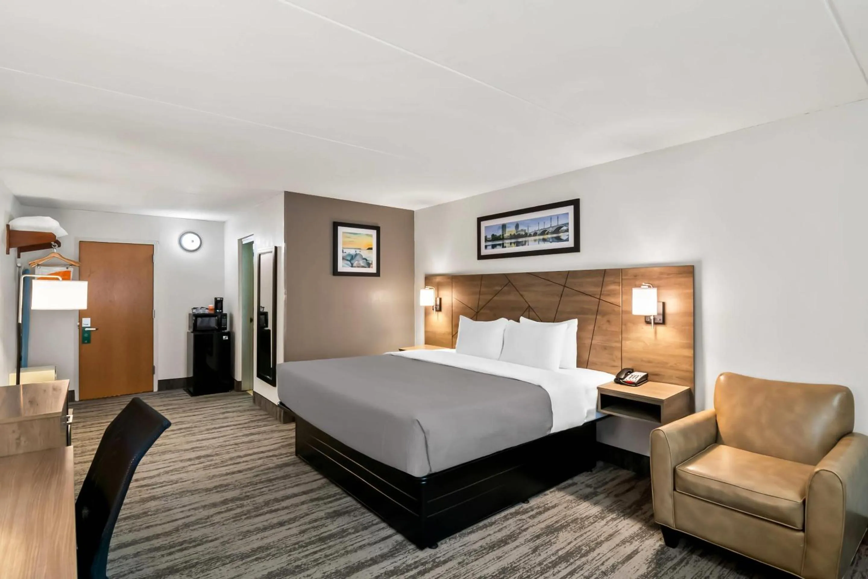 Bedroom, Bed in Quality Inn Westfield - Springfield