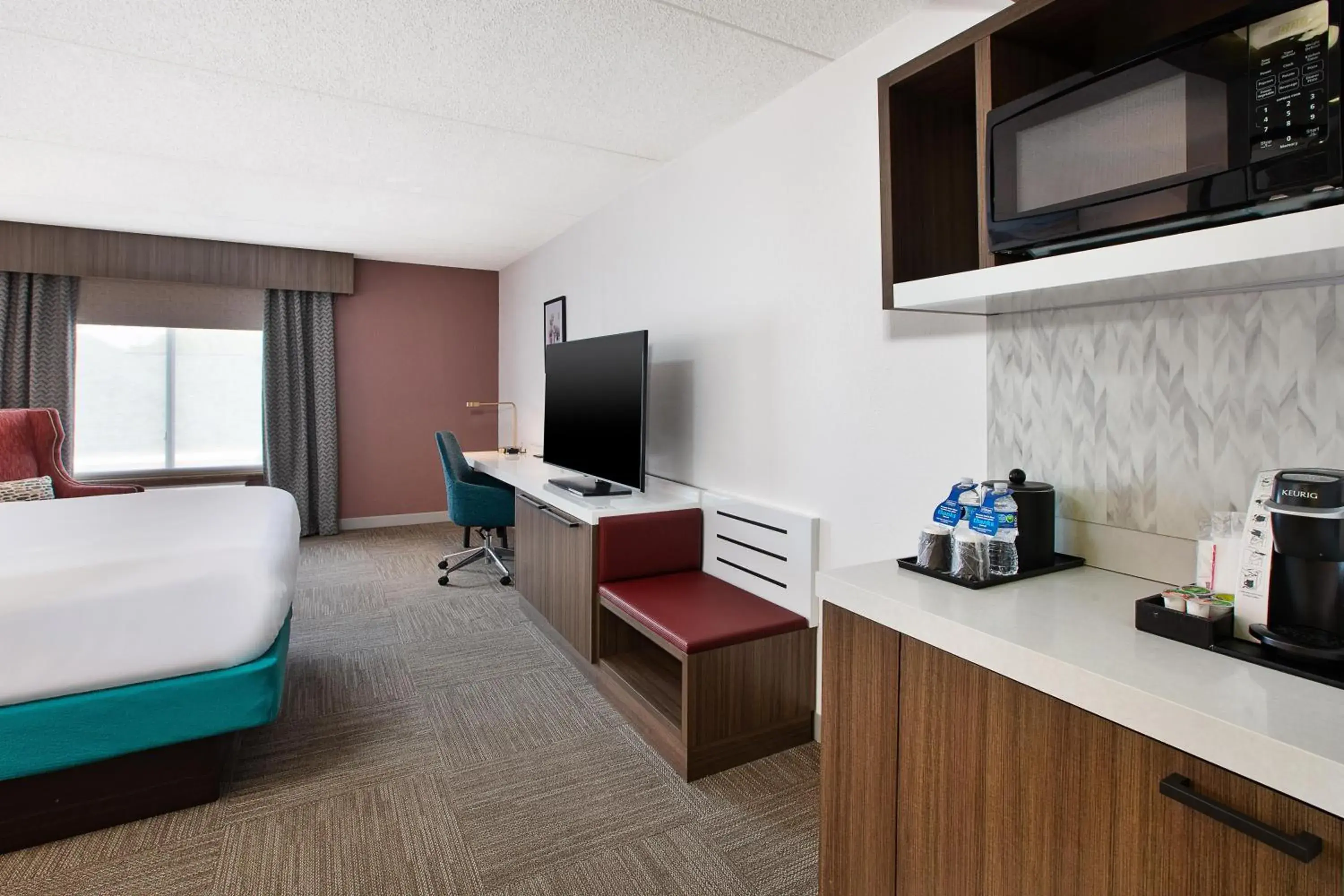 King Room - Non-Smoking in Hilton Garden Inn Chesapeake Greenbrier King Room - Non-Smoking in Hilton Garden Inn Chesapeake Greenbrier