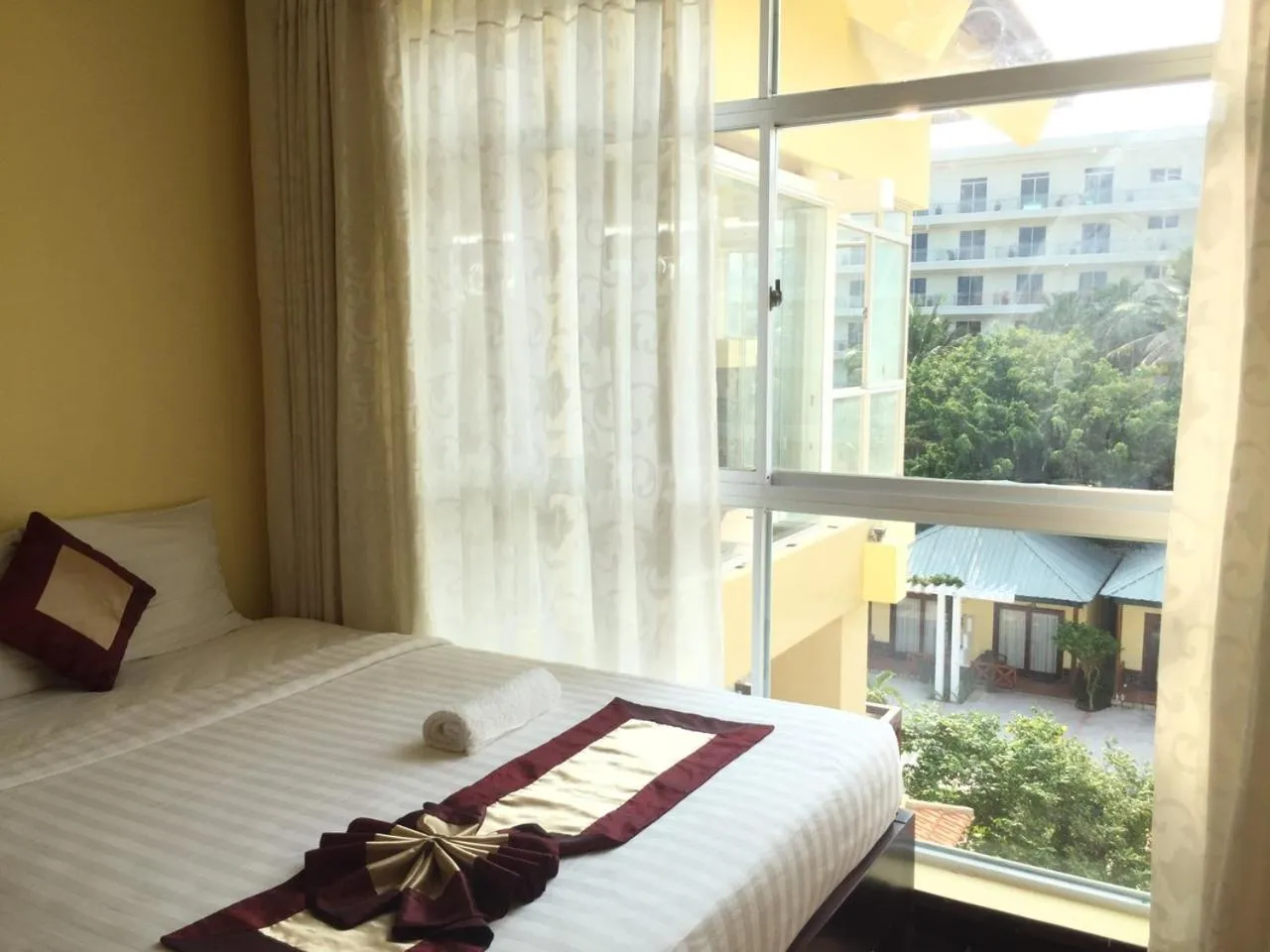 Bed in Thai Hoa Mui Ne Resort