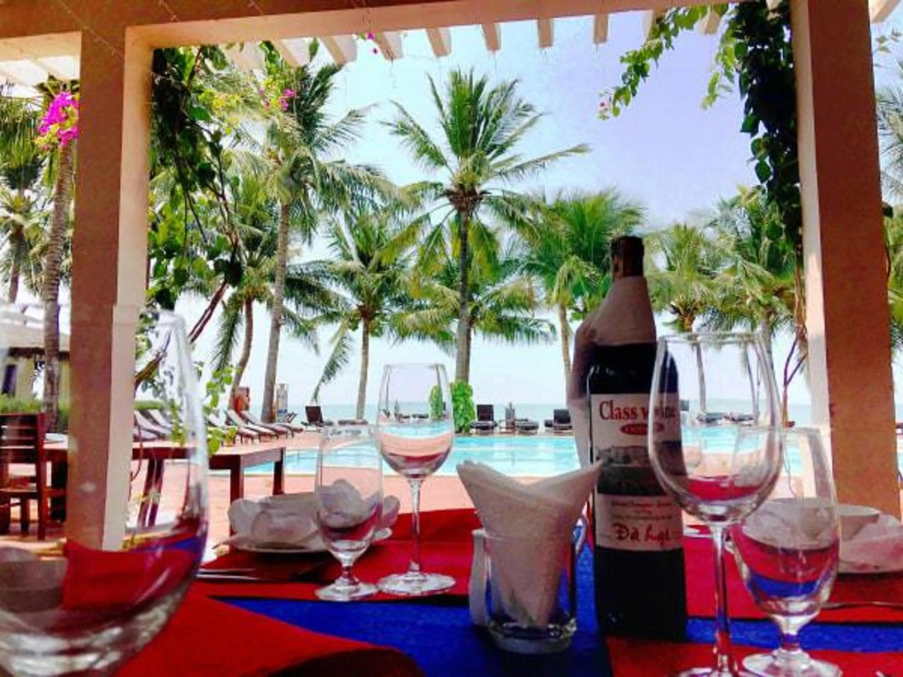 Restaurant/Places to Eat in Thai Hoa Mui Ne Resort