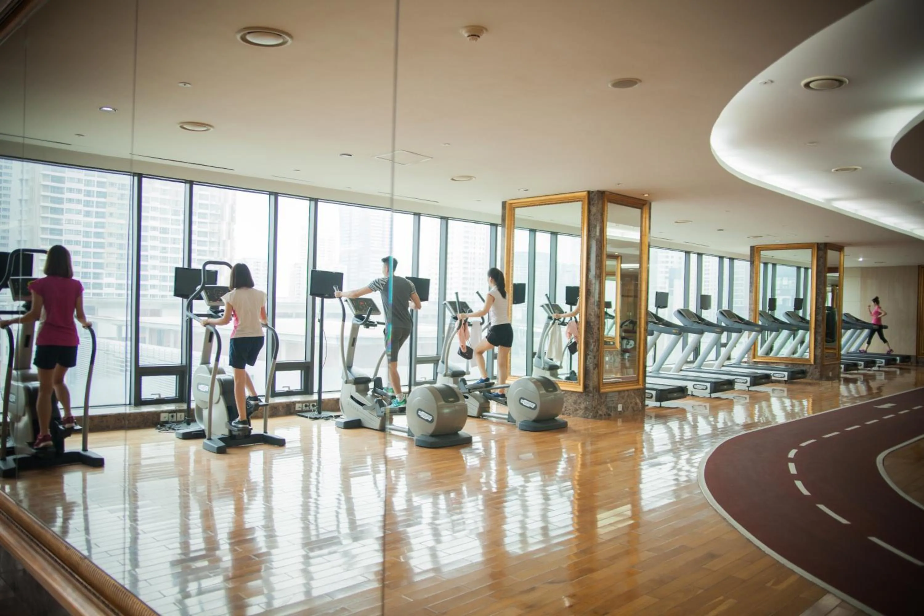 Fitness centre/facilities in Grand Plaza Hotel Hanoi