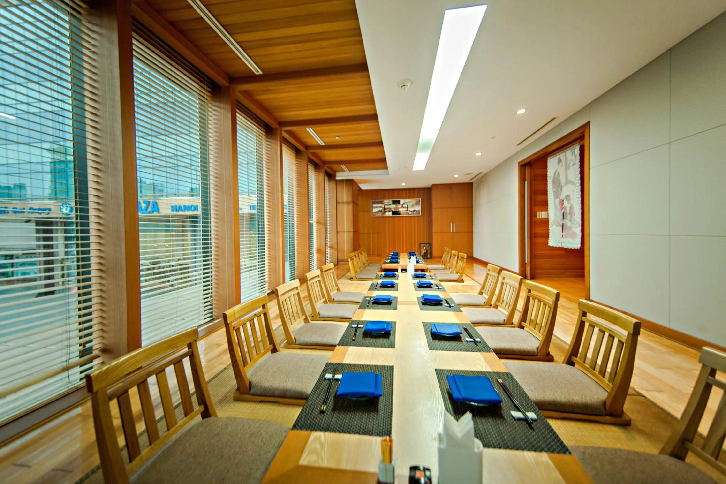 Restaurant/places to eat in Grand Plaza Hotel Hanoi