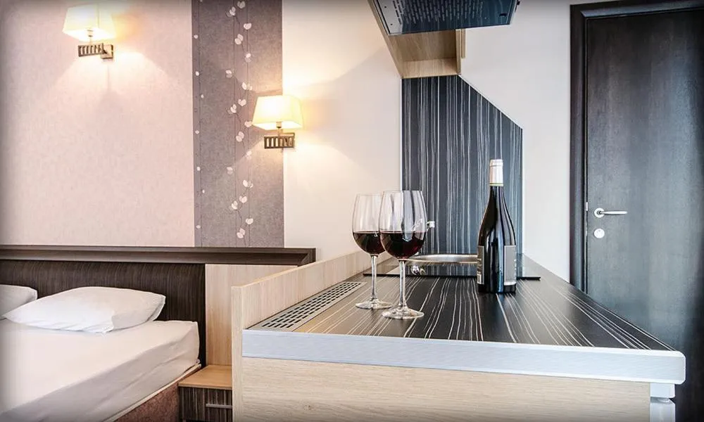 Other, Bed in Alliance Hotel