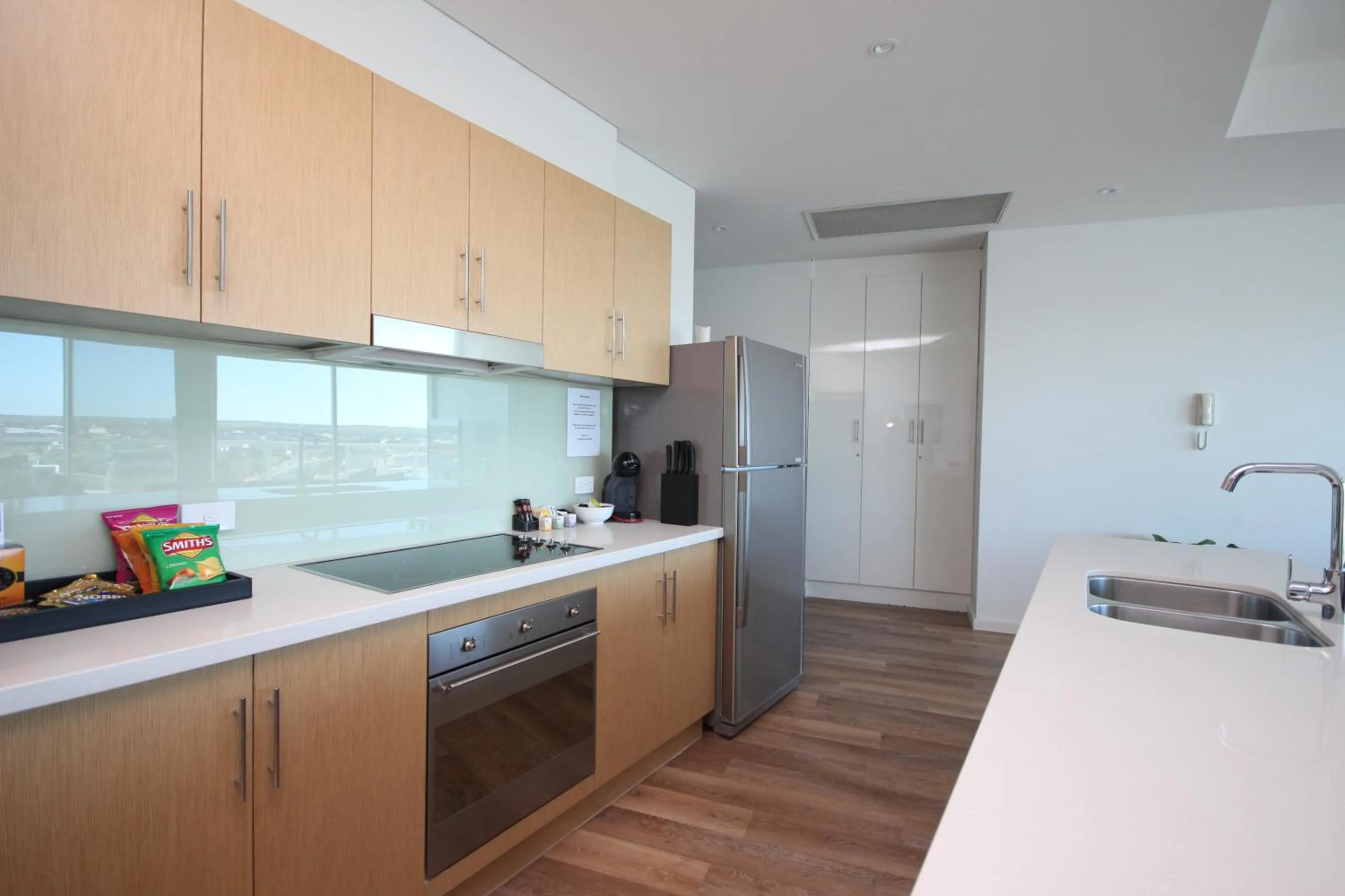 Kitchen or kitchenette in Wallaroo Marina Apartments