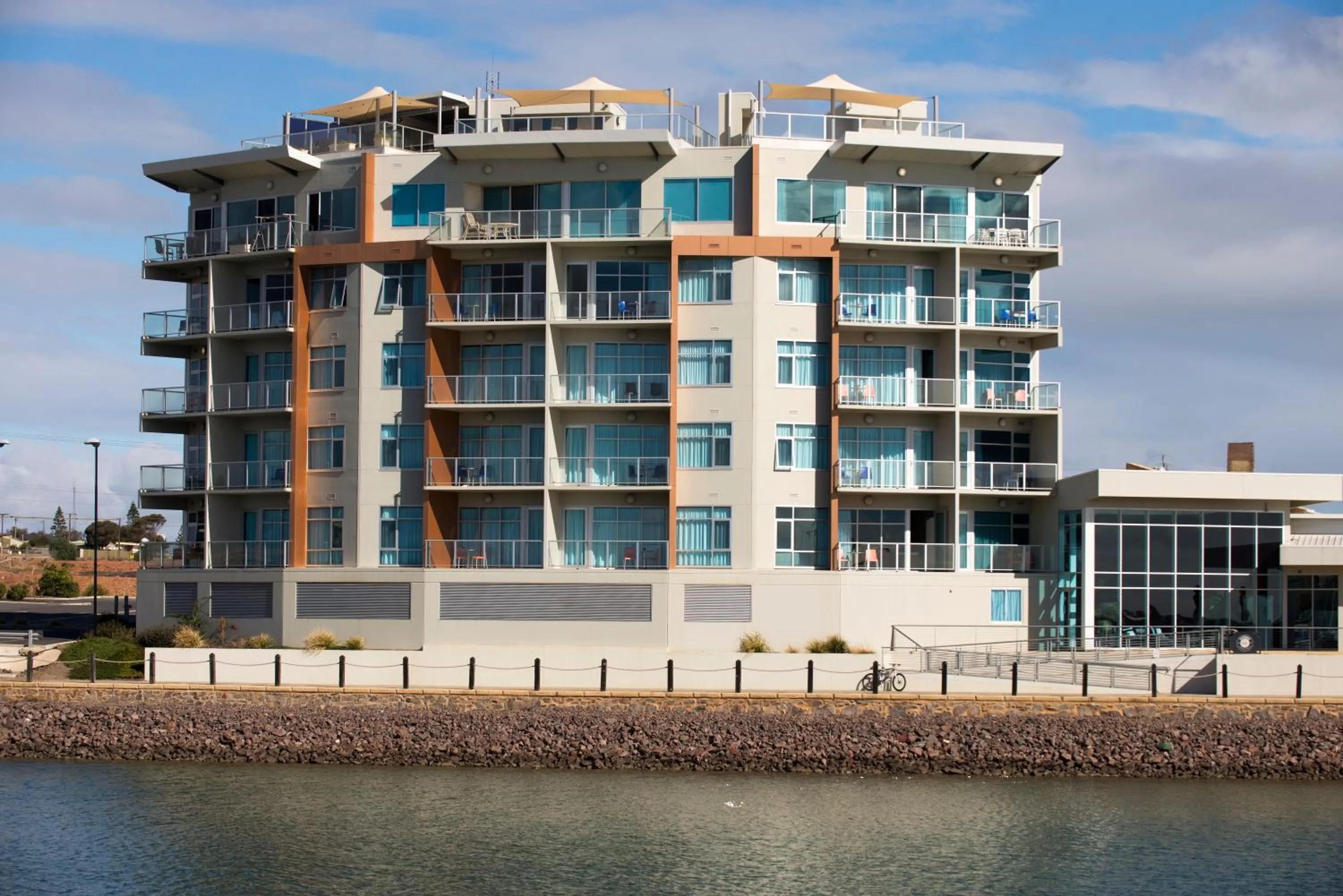 Facade/entrance in Wallaroo Marina Apartments