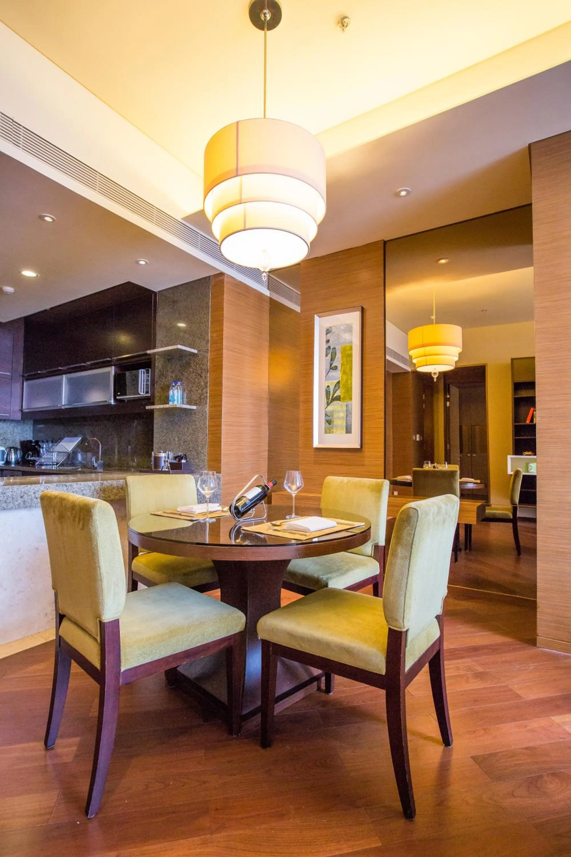 Dining area in Marriott Executive Apartment Tianjin Lakeview