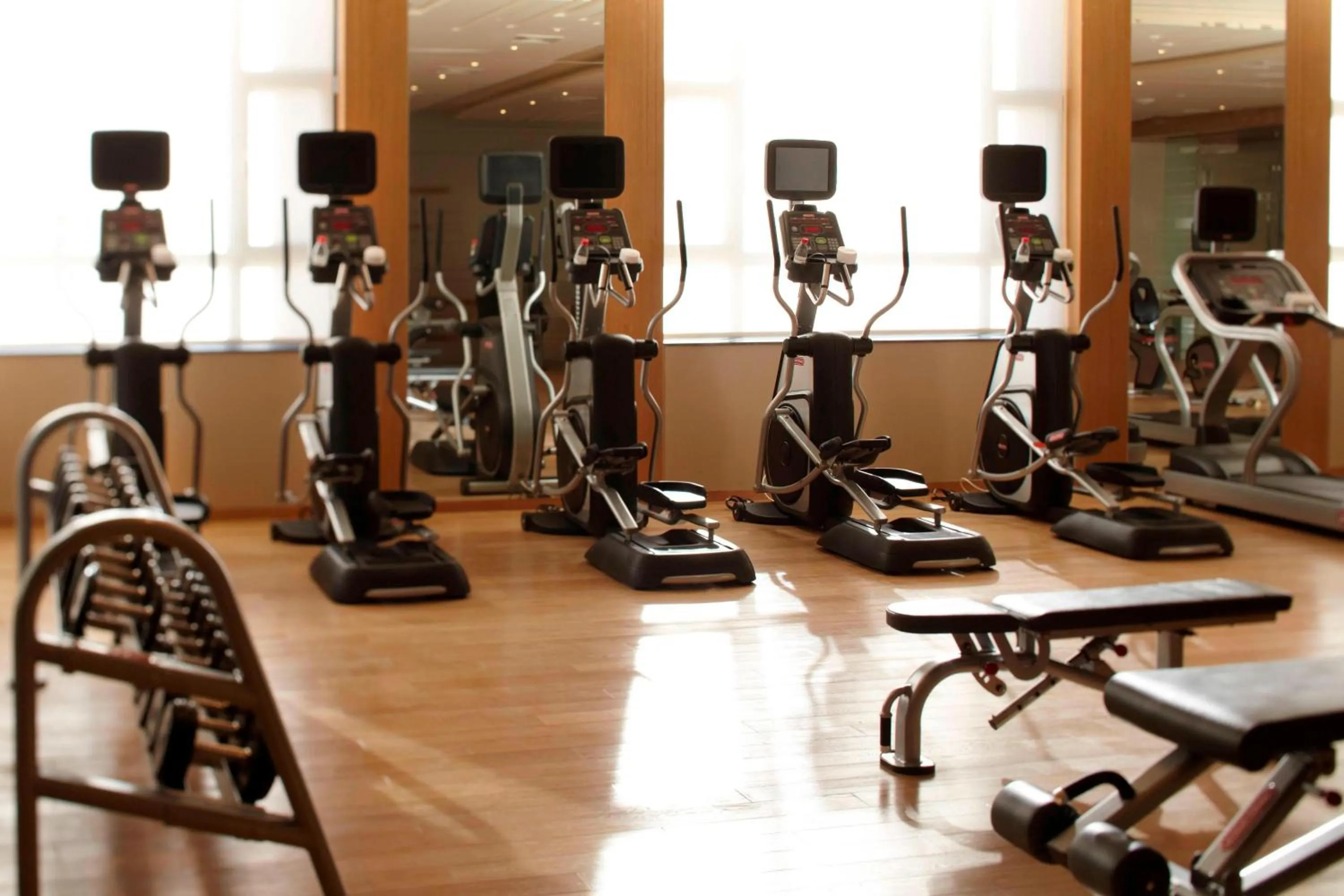 Fitness centre/facilities in Marriott Executive Apartment Tianjin Lakeview